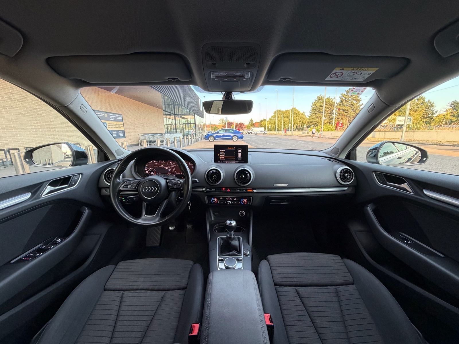 Audi A3 2,0 TDI- UltraBlack/1.Vlasnik/Virtual/LED/ISOFIX/Servisna, fotografija 11