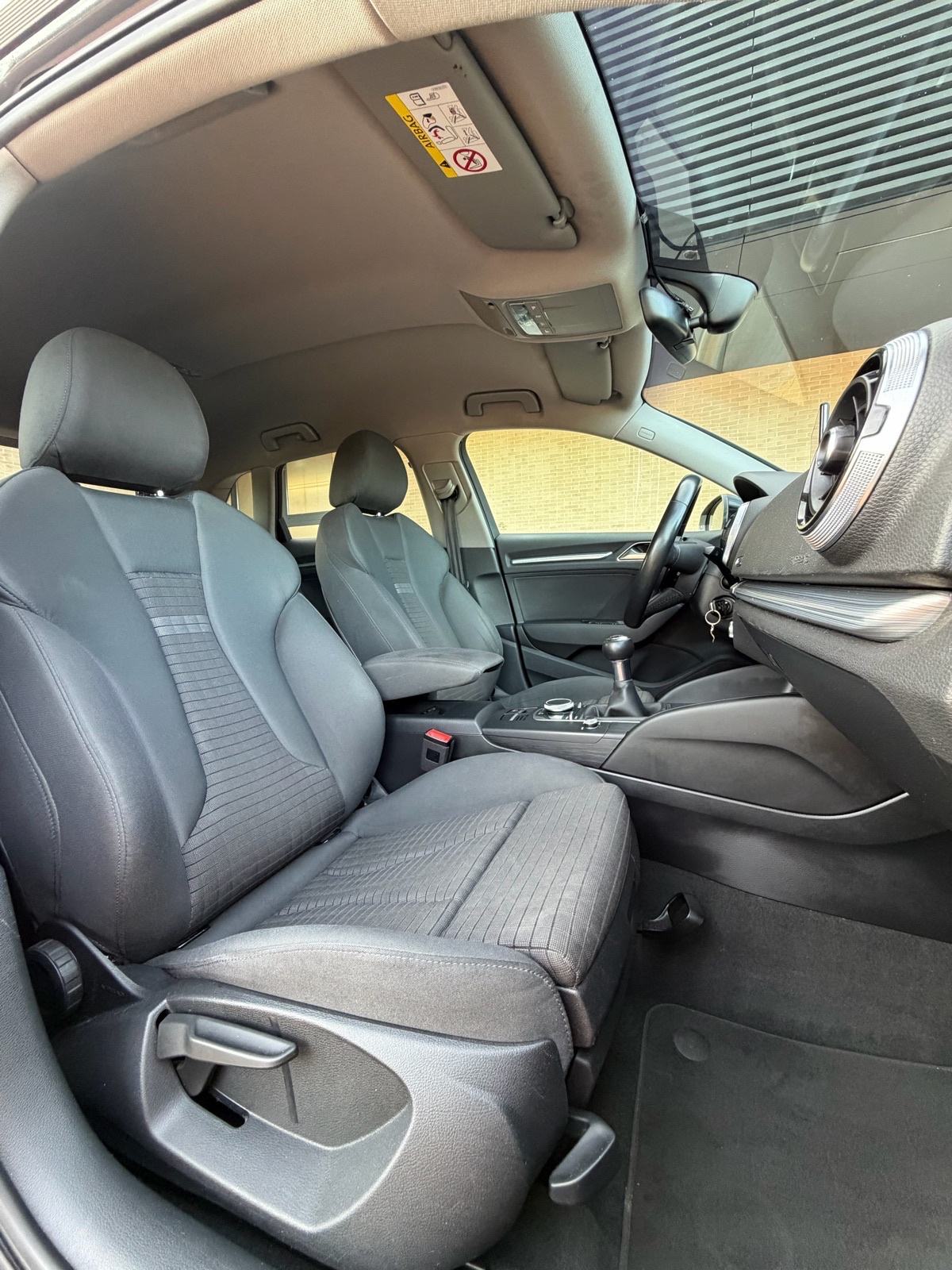 Audi A3 2,0 TDI- UltraBlack/1.Vlasnik/Virtual/LED/ISOFIX/Servisna, fotografija 14