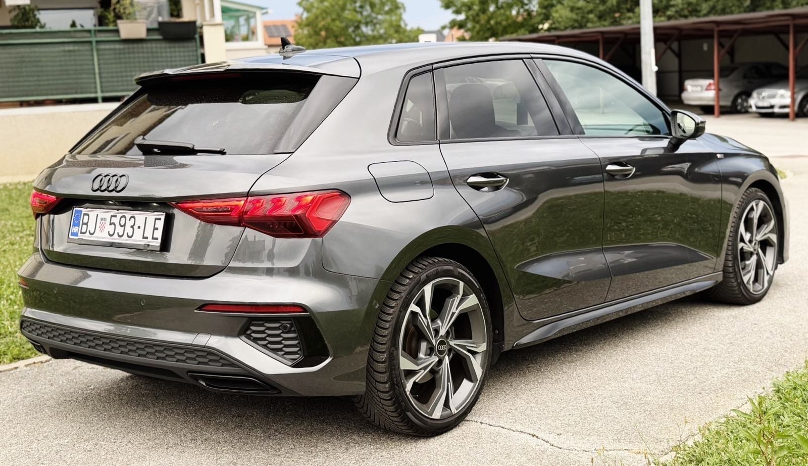 Audi A3 2.0Tdi Automatic 2023.*S Line* Matrix, Virtual, Navi - Reg 1.g, fotografija 5