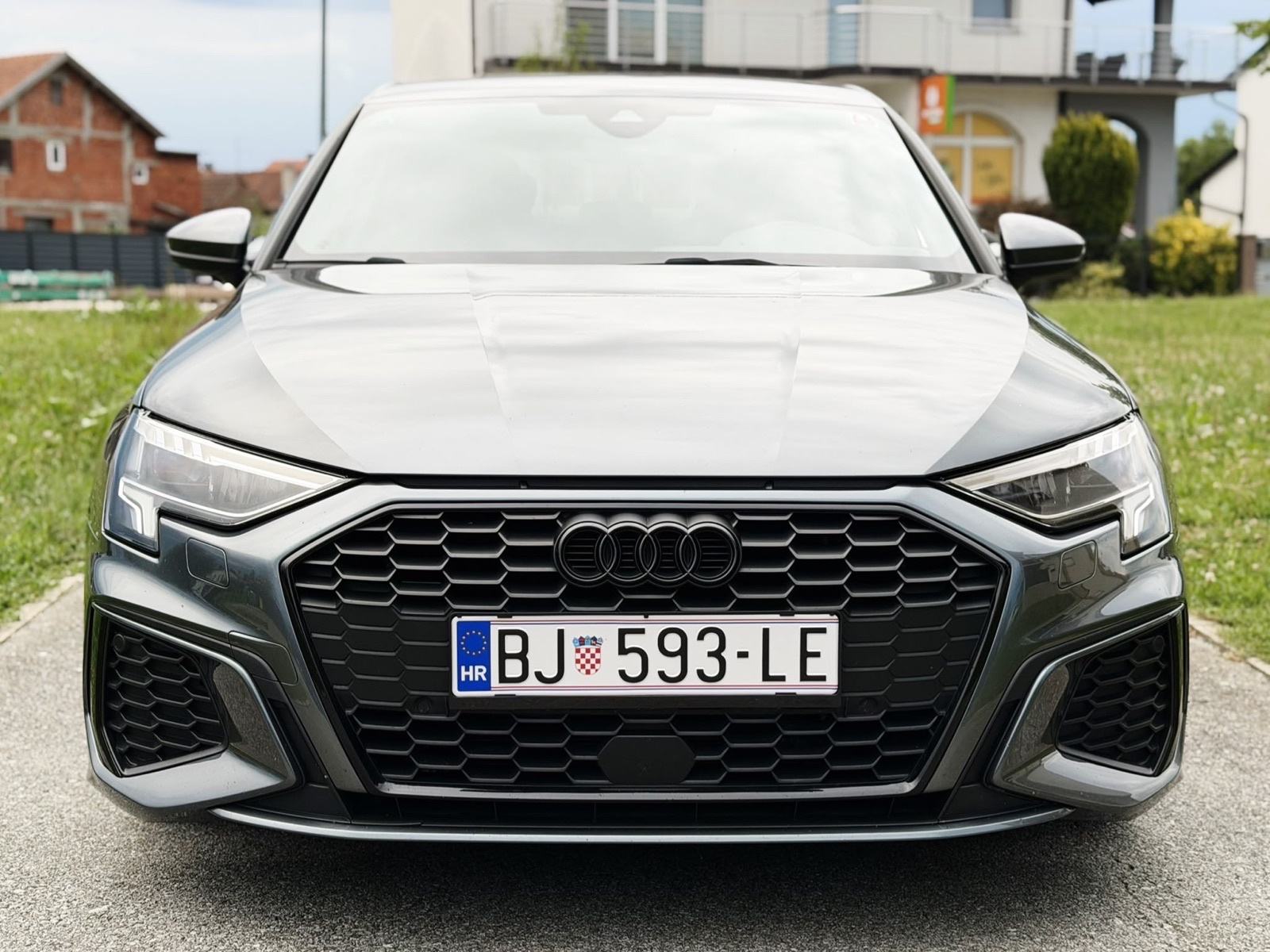 Audi A3 2.0Tdi Automatic 2023.*S Line* Matrix, Virtual, Navi - Reg 1.g, fotografija 2
