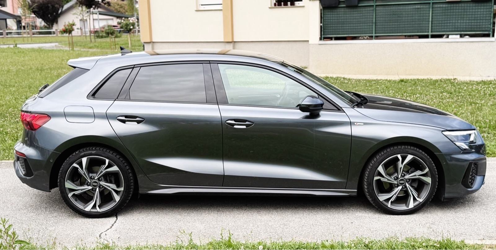 Audi A3 2.0Tdi Automatic 2023.*S Line* Matrix, Virtual, Navi - Reg 1.g, fotografija 4