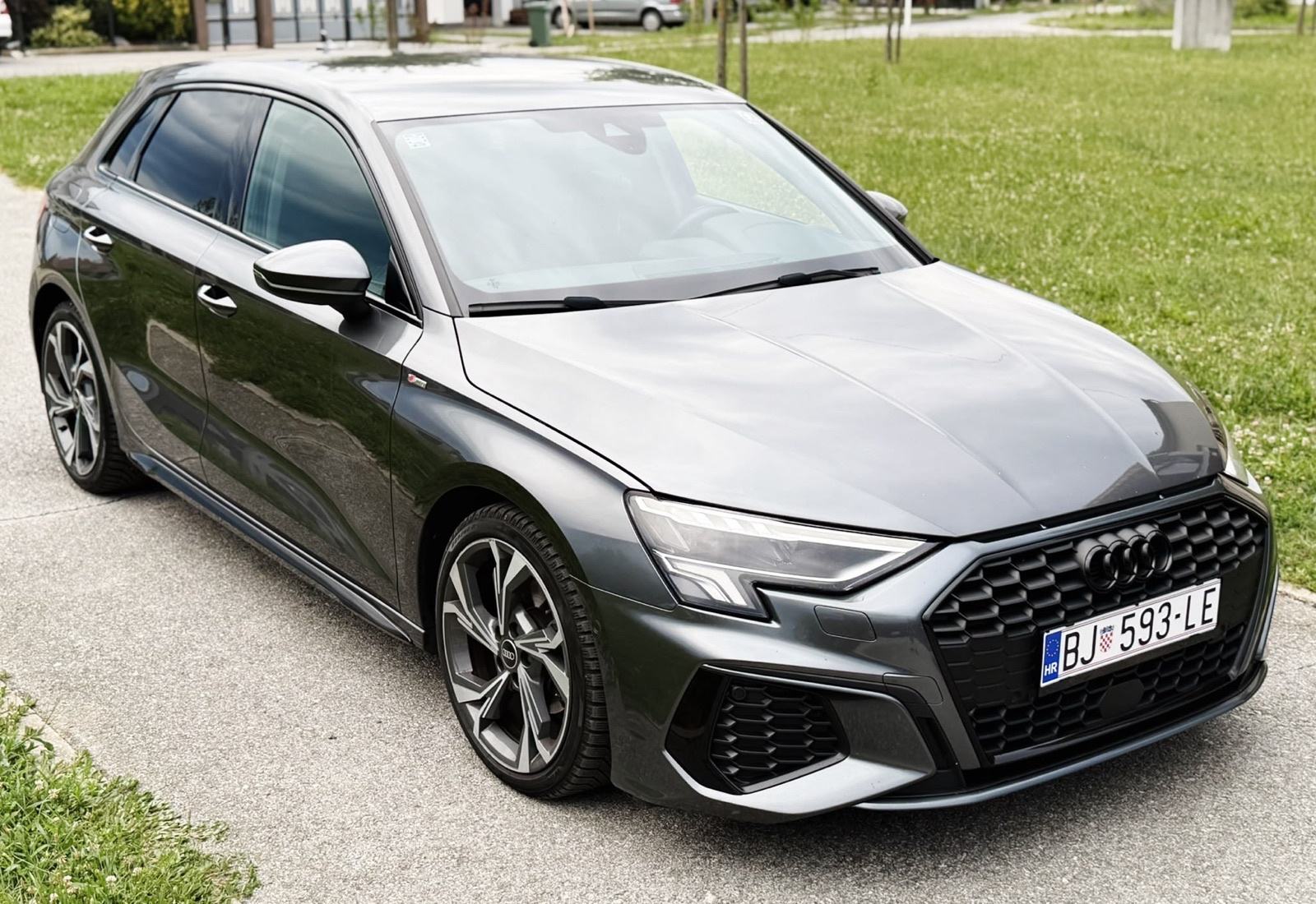 Audi A3 2.0Tdi Automatic 2023.*S Line* Matrix, Virtual, Navi - Reg 1.g, fotografija 3