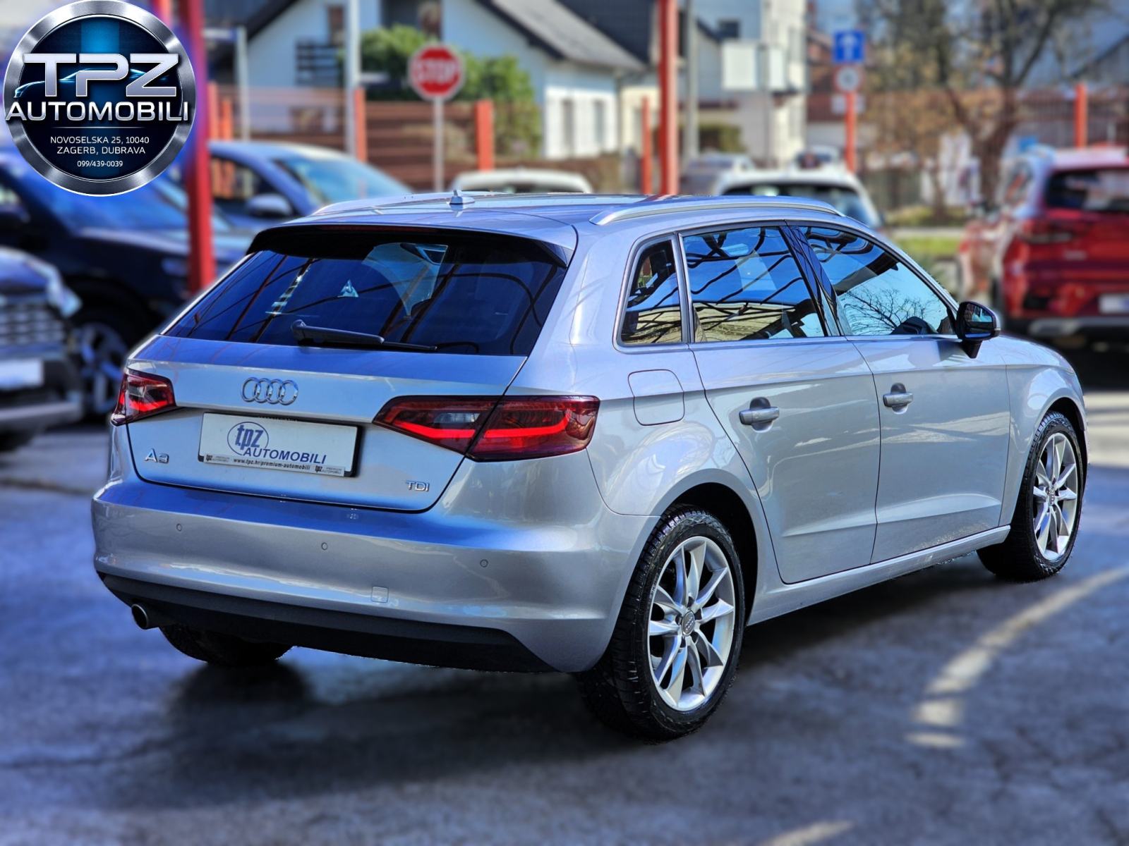 AUDI*A3*2015.G*1.6 TDI-110KS*5 VRATA*LED*ALU*KOŽA*NAVI*9980E, fotografija 5