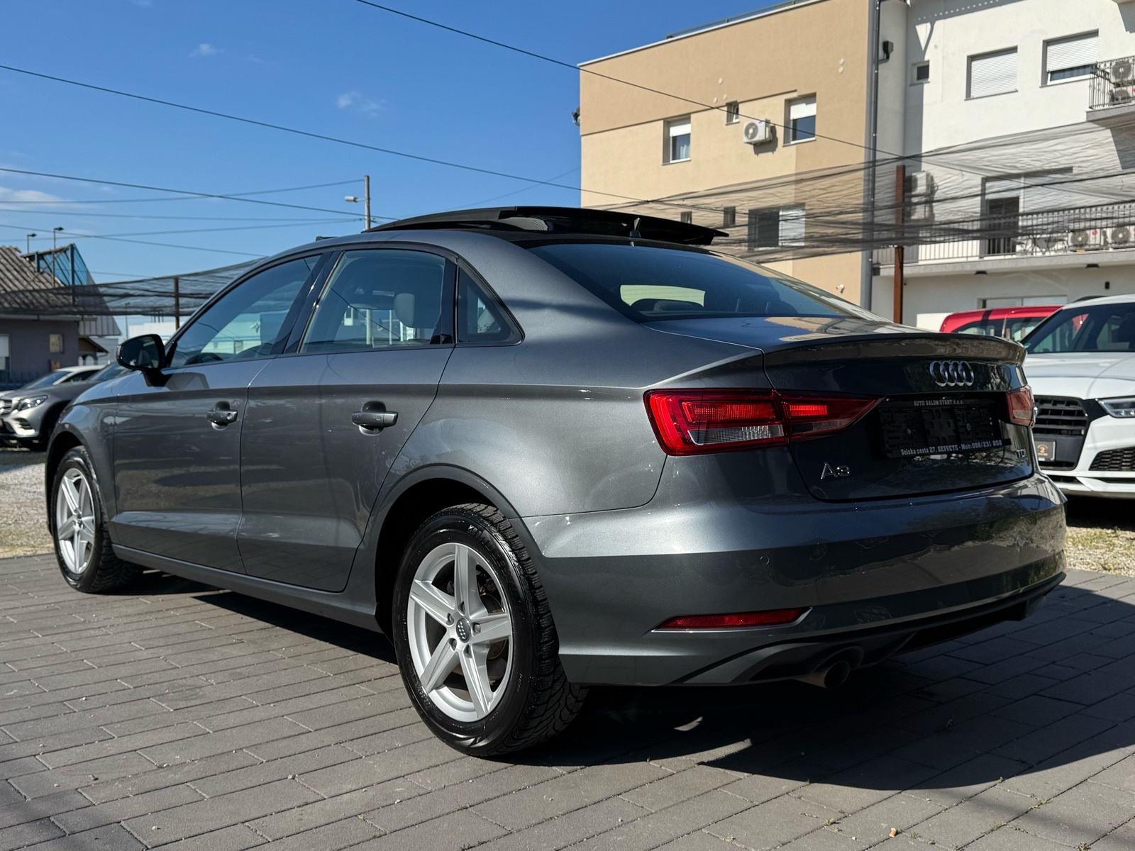 Audi A3 30 TDI AUTOMATIK / PANORAMA / XENON / 2xALU / JAMSTVO, fotografija 7