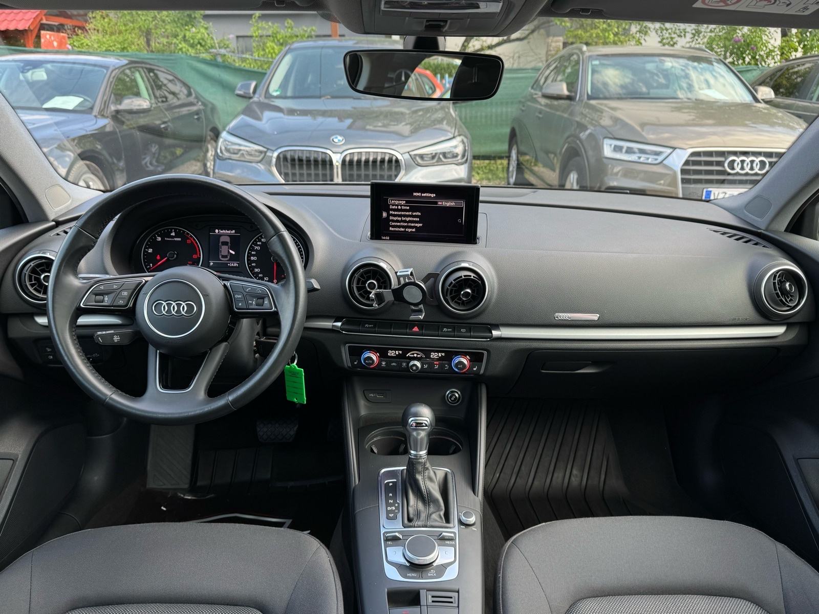 Audi A3 30 TDI AUTOMATIK / PANORAMA / XENON / 2xALU / JAMSTVO, fotografija 13