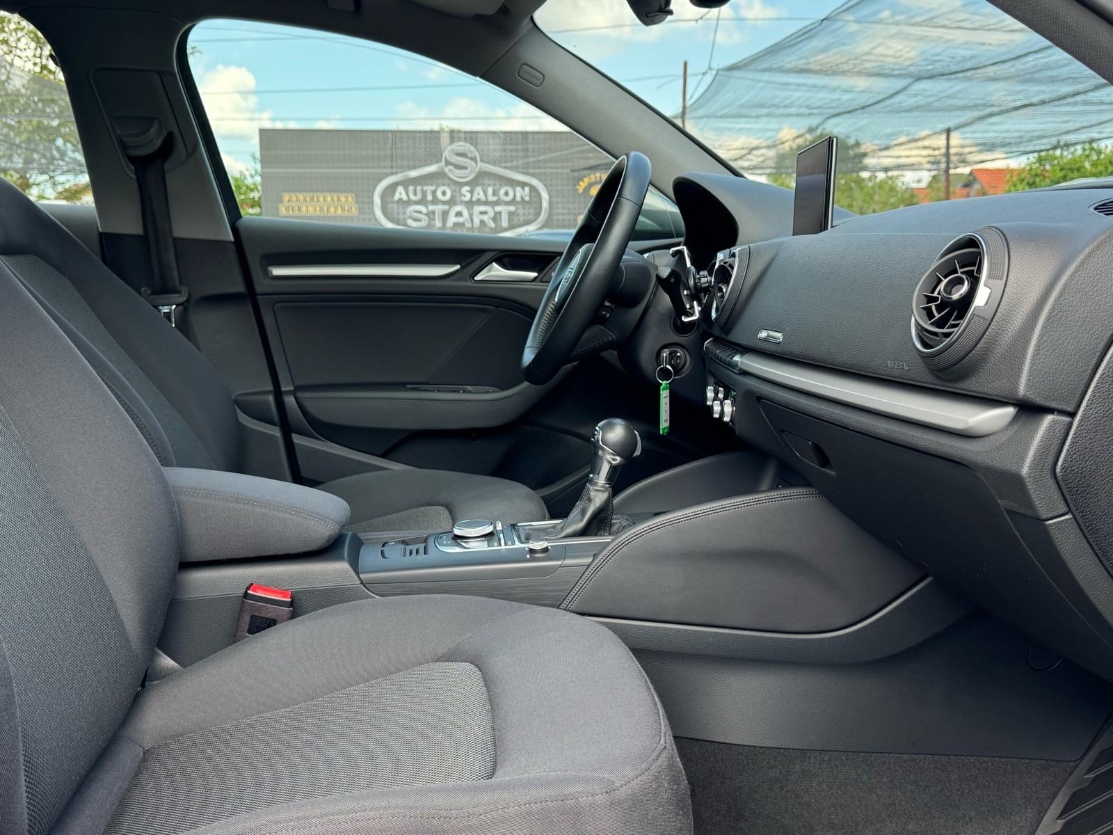 Audi A3 30 TDI AUTOMATIK / PANORAMA / XENON / 2xALU / JAMSTVO, fotografija 16
