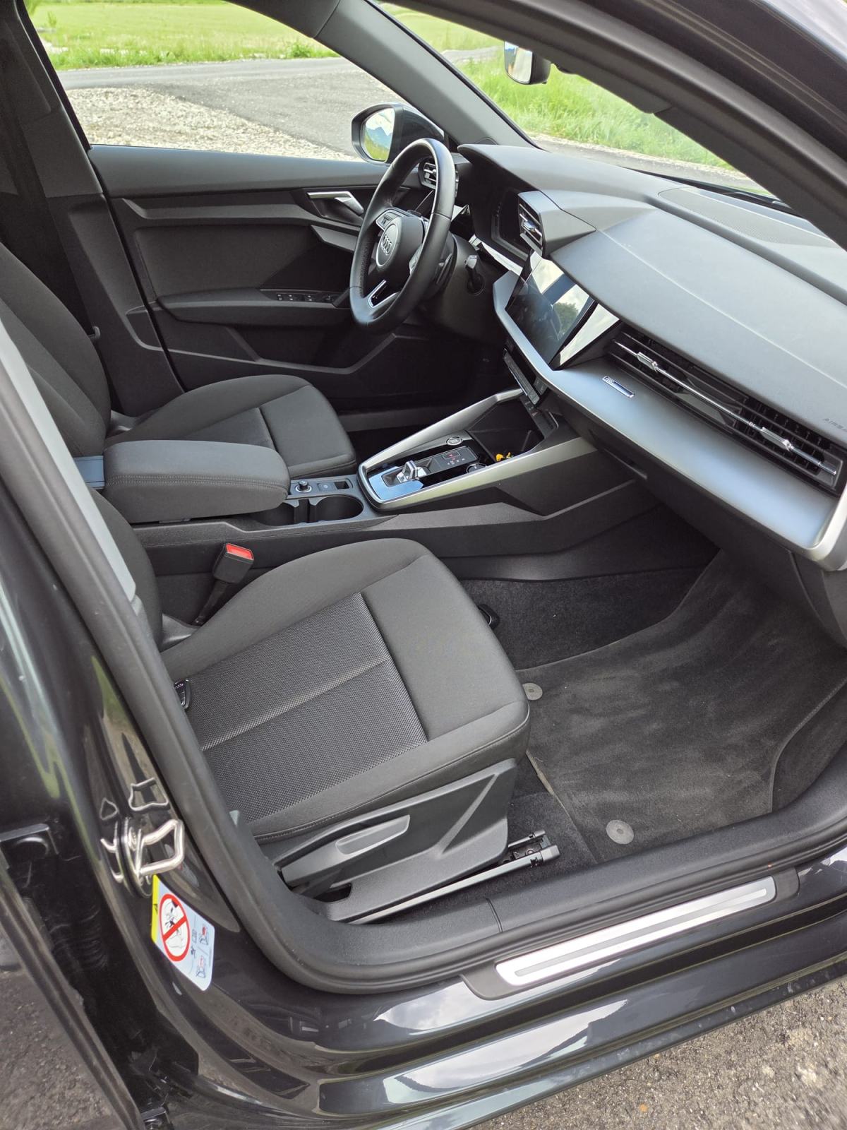 Audi A3 TDI automatik, novi model, advanced, reg 05/2027, 41000 km,PDV, fotografija 10