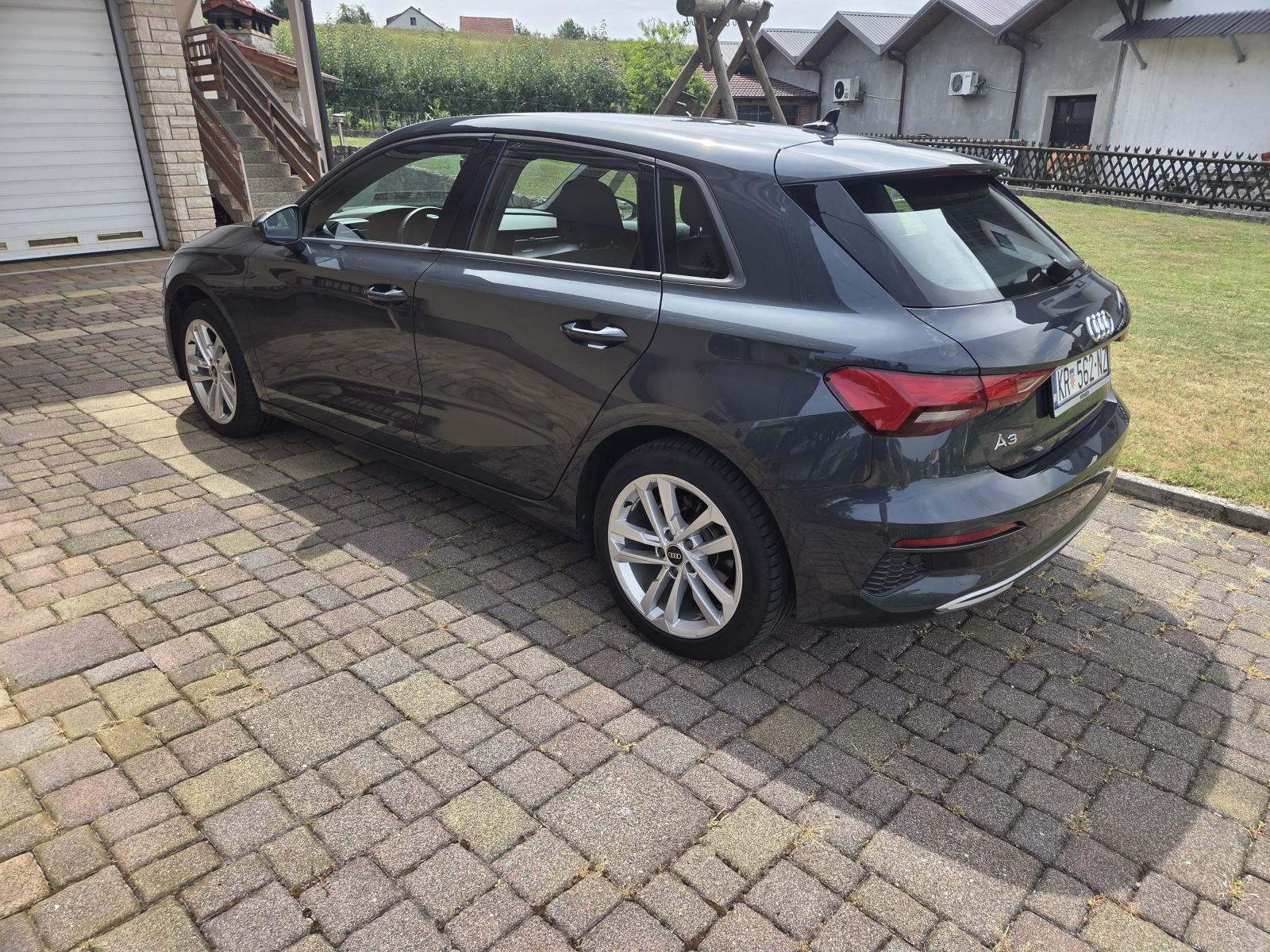 Audi A3 TDI automatik, novi model, advanced, reg 05/2027, 41000 km,PDV, fotografija 4