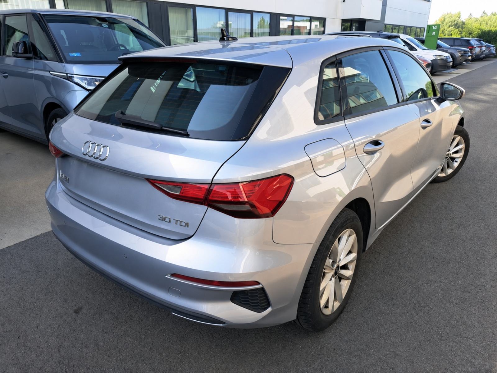 Audi A3 30 TDI DSG,navi,led,jamstvo, fotografija 2