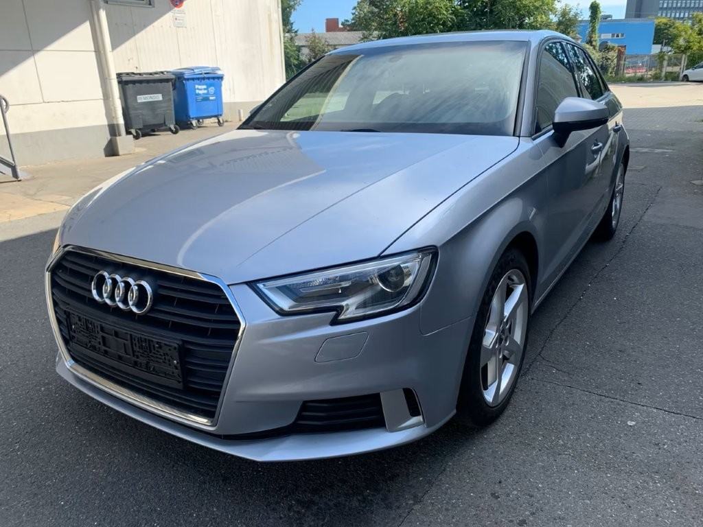 Audi A3 Sportback / 1.6 diesel, fotografija 2
