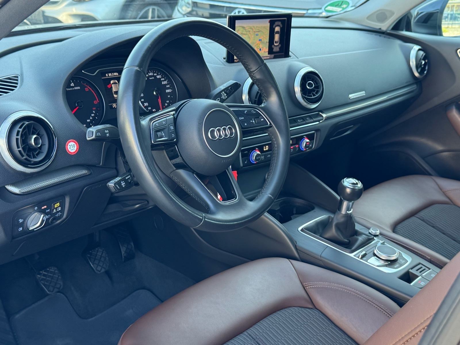 Audi A3 30 TDI LIMUZINA / BIXENON / NAVI / AUT KLIMA / JAMSTVO, fotografija 17