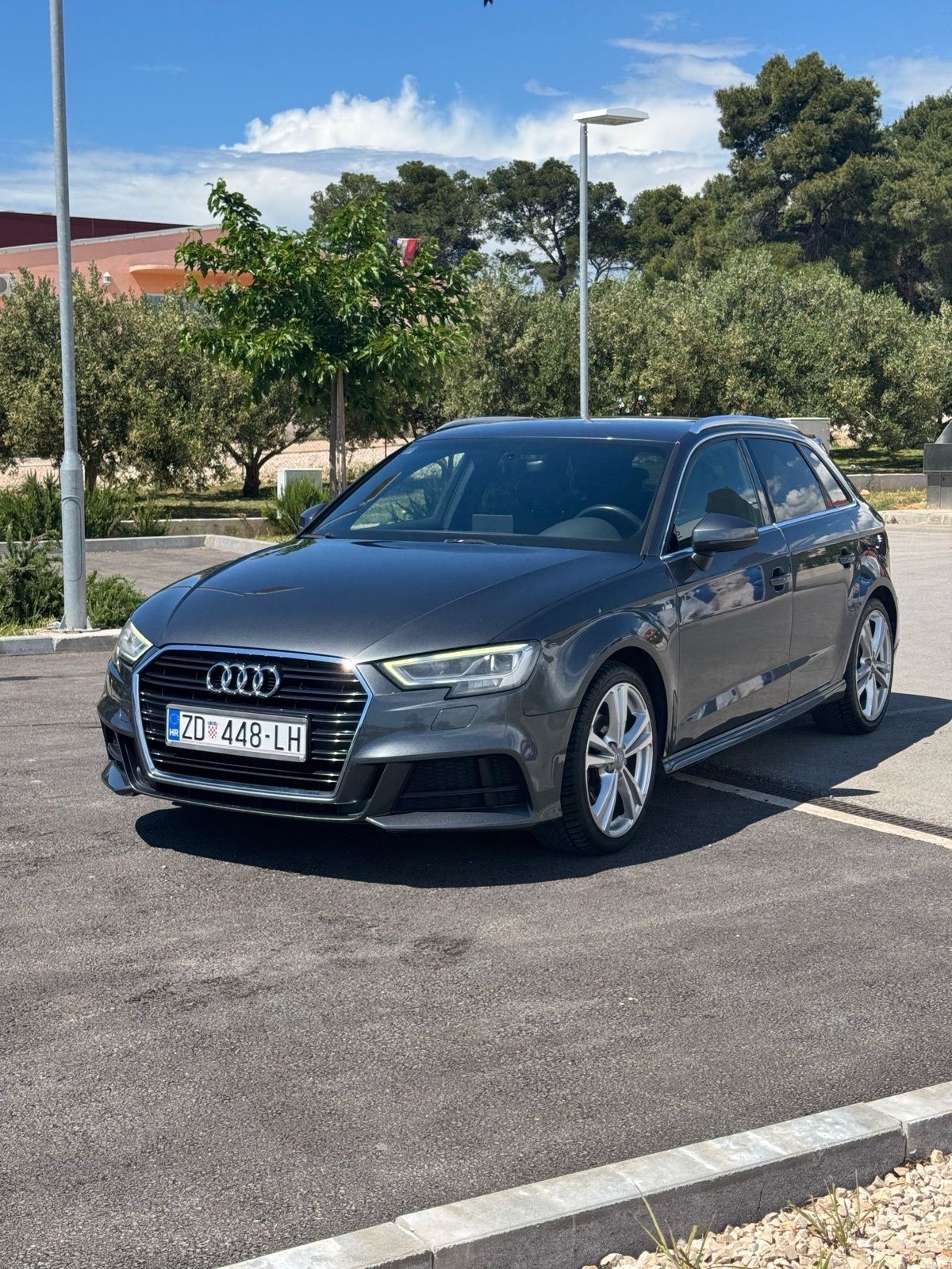 Audi A3 30 TDI S-line, fotografija 1