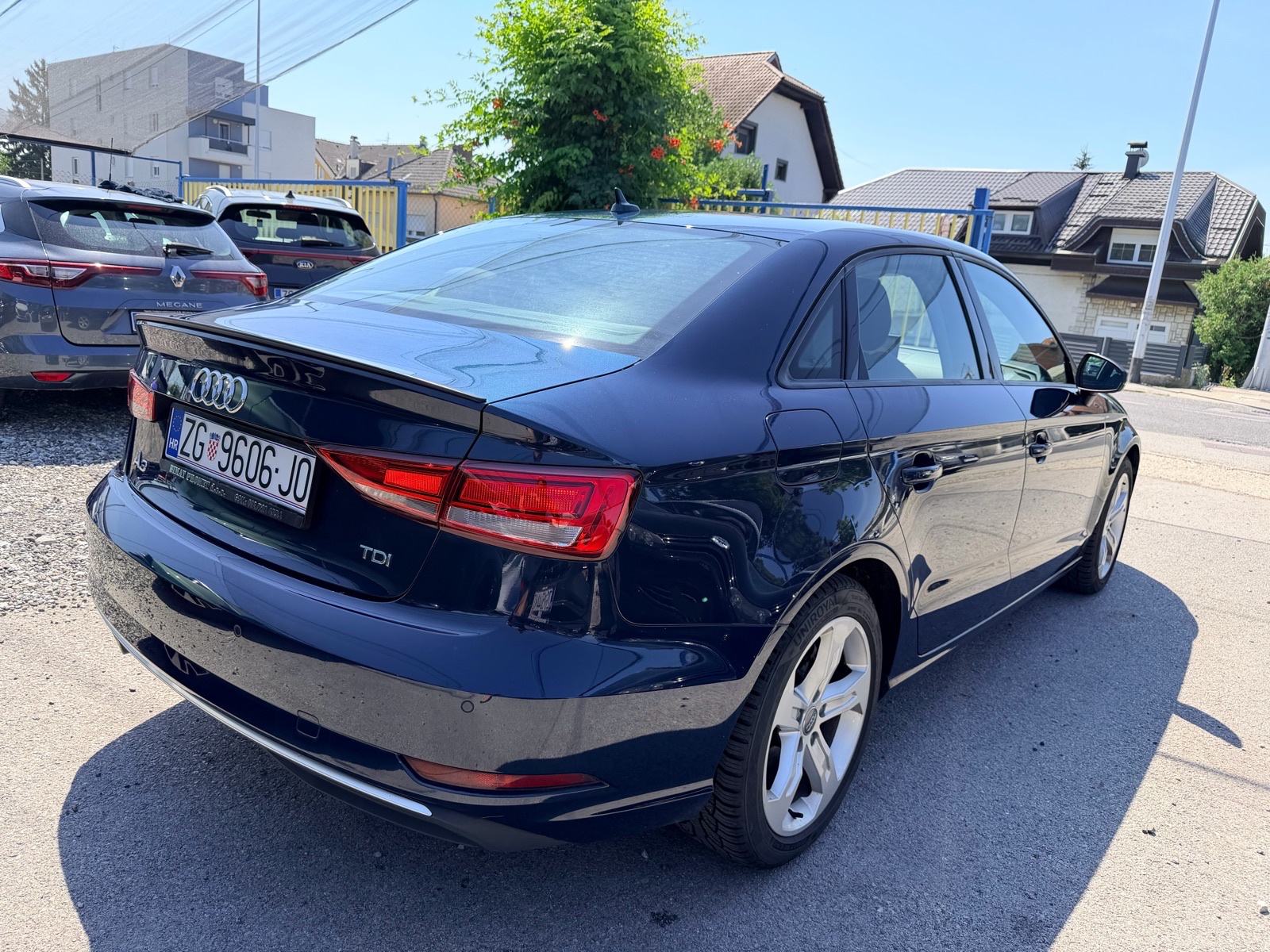 Audi A3 30 TDI Sport+*ODLIČNO STANJE*NOVE GUME*REG 3/2027*, fotografija 6