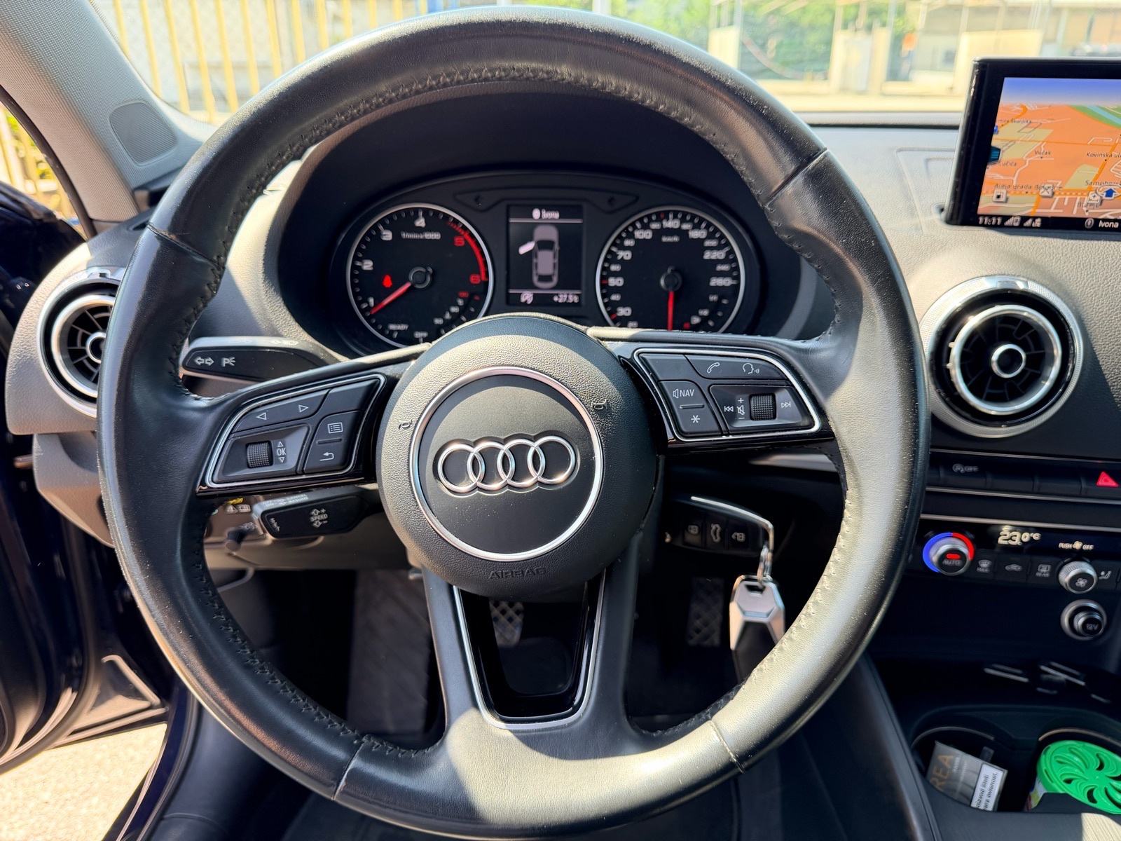 Audi A3 30 TDI Sport+*ODLIČNO STANJE*NOVE GUME*REG 3/2027*, fotografija 13