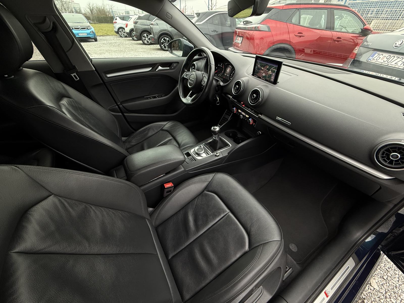 Audi A3 30 TDI SportBack 2019g, * S-Line * Bi-Xenon- LED*, fotografija 19