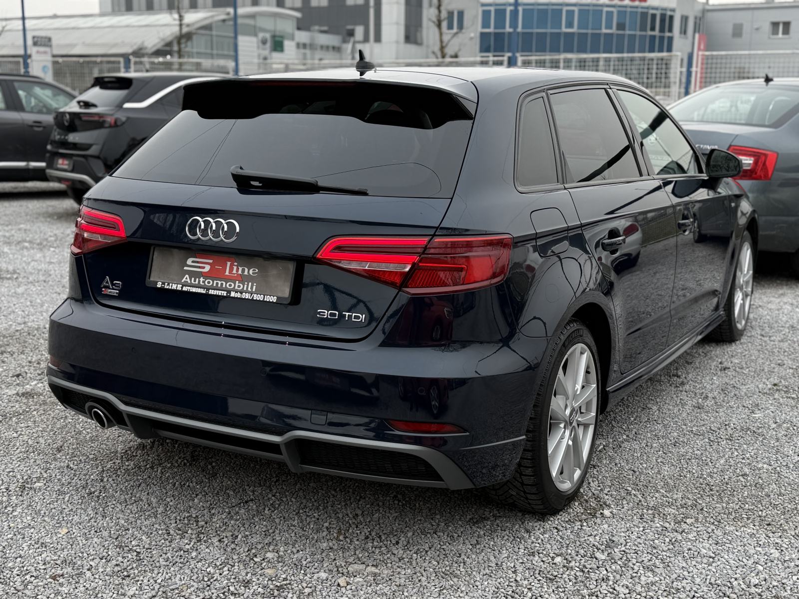 Audi A3 30 TDI SportBack 2019g, * S-Line * Bi-Xenon- LED*, fotografija 4