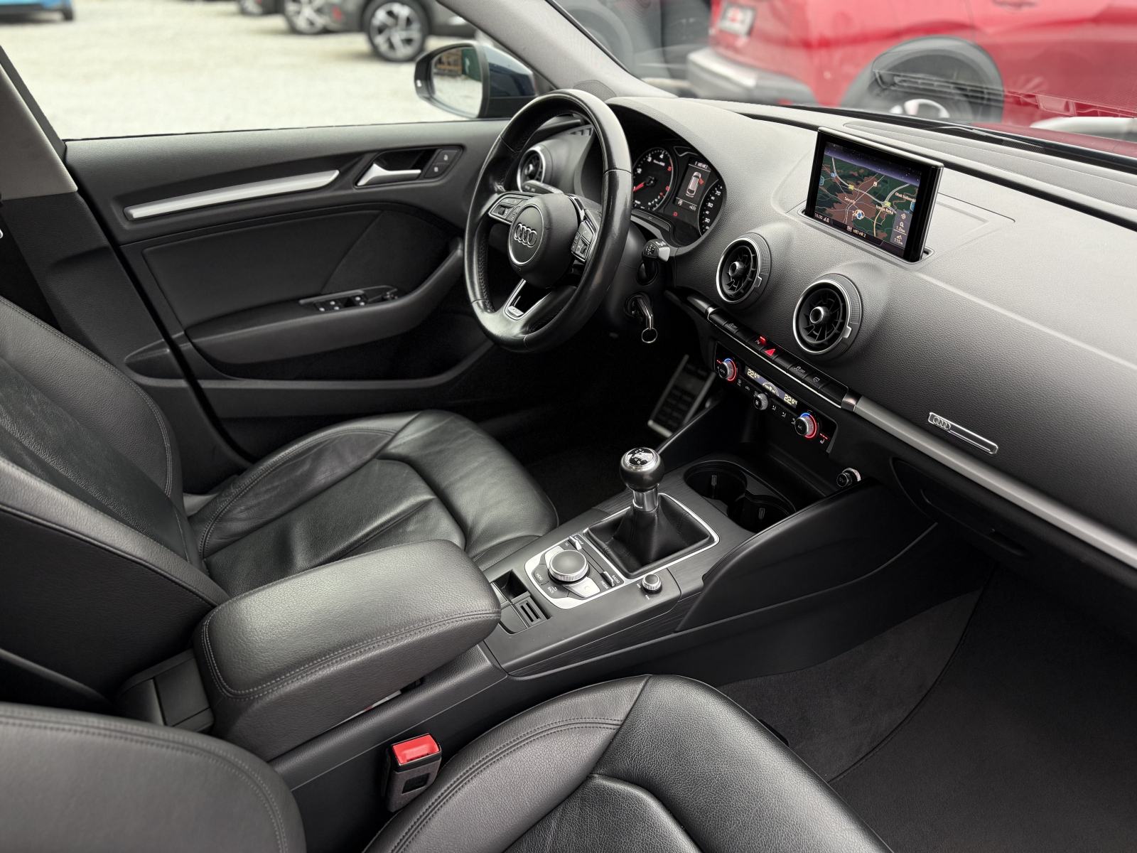 Audi A3 30 TDI SportBack 2019g, * S-Line * Bi-Xenon- LED*, fotografija 15