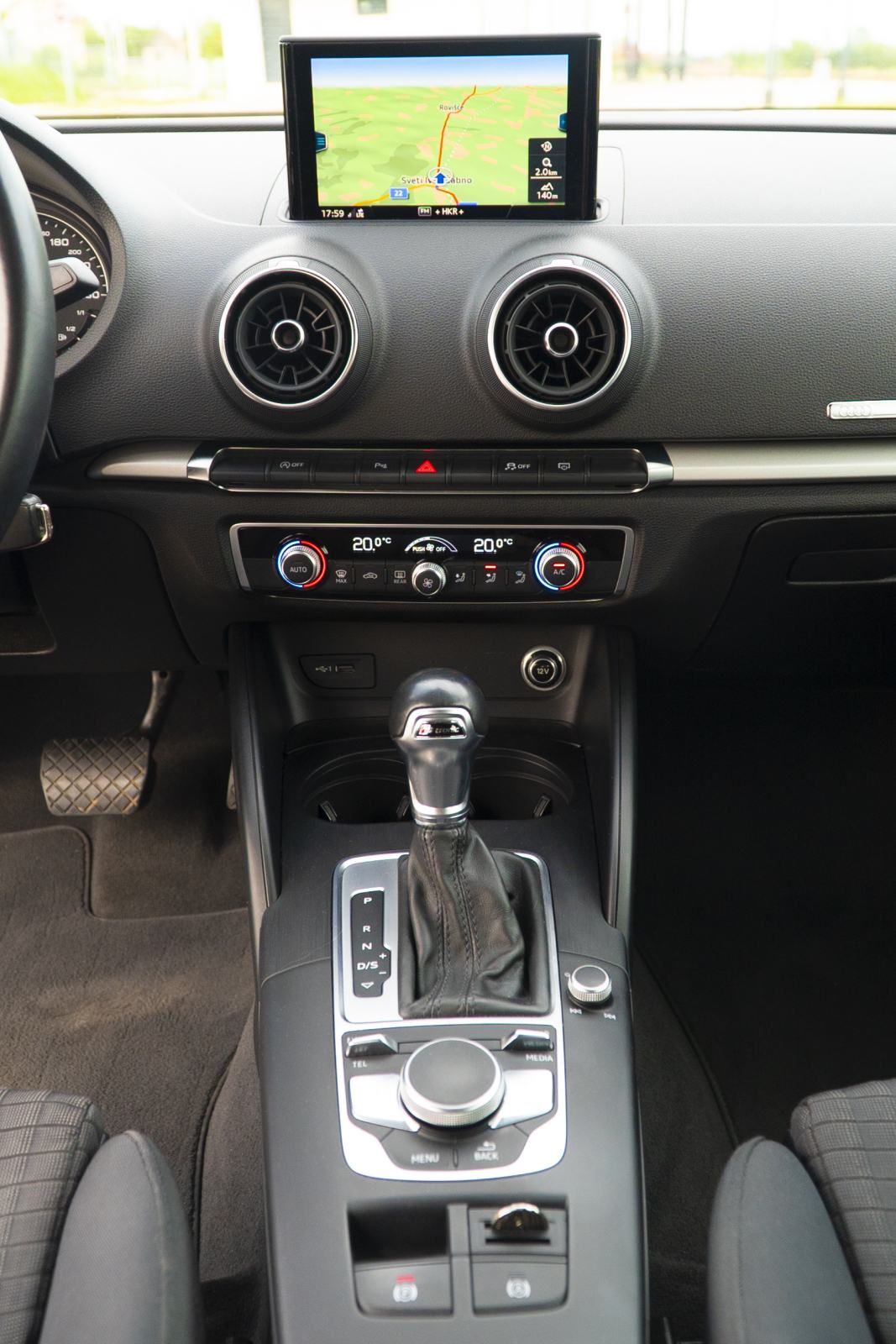 Audi A3, 30TDI, 116ks, PARKING KAMERA, NAVIGACIJA, AUTOMATIK, ODLIČAN!, fotografija 12