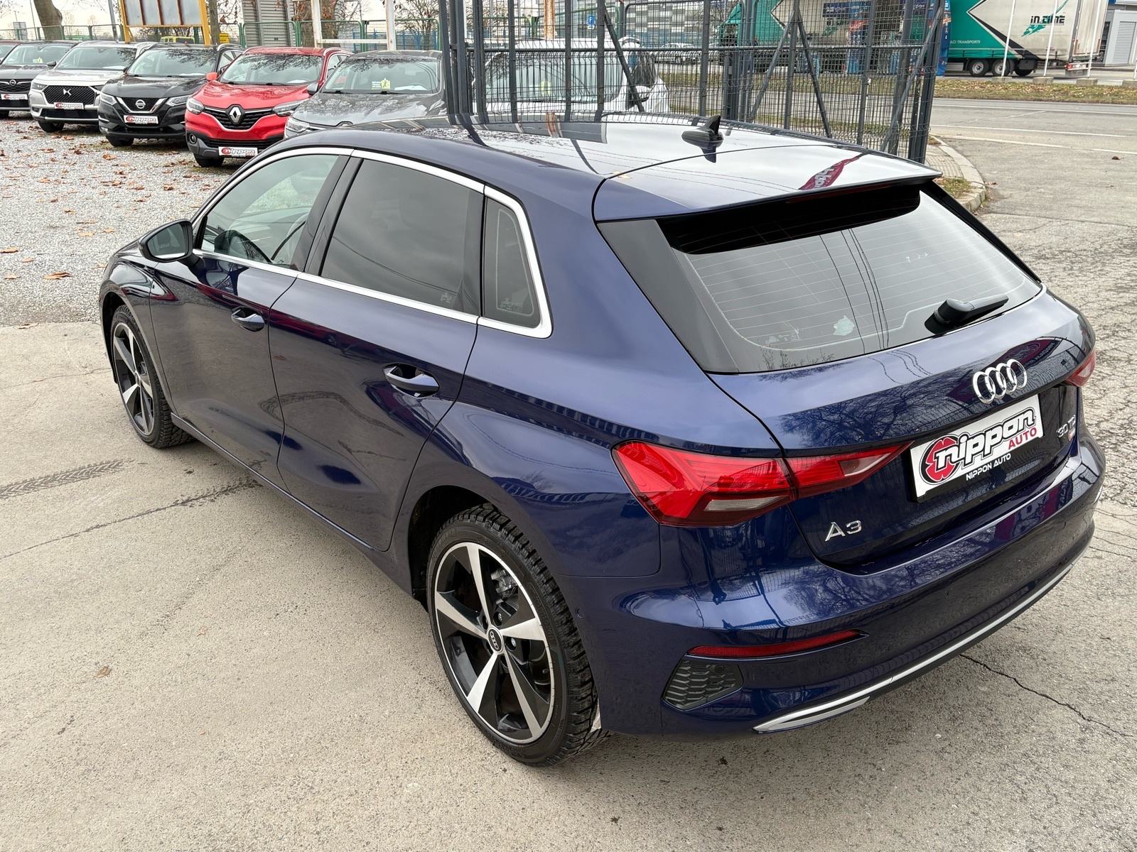 Audi A3 30 TDI Sportback S-tronic NAVI - VIRTUAL - LEASING RATA 305 €, fotografija 4
