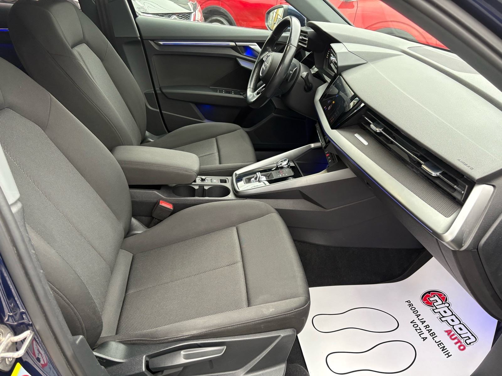 Audi A3 30 TDI Sportback S-tronic NAVI - VIRTUAL - LEASING RATA 305 €, fotografija 19
