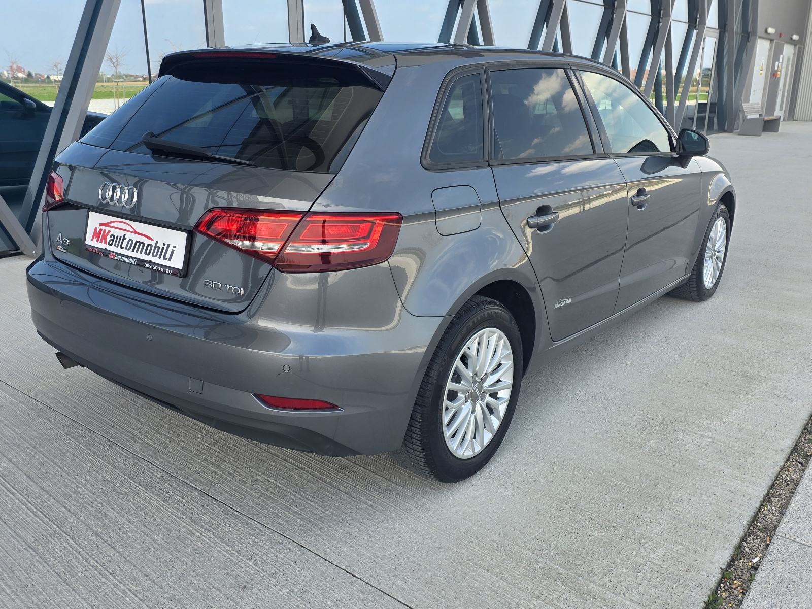 Audi A3 30 TDI S TRONIK,ALU,NAVI,GRIJANJE SJEDALA, fotografija 6