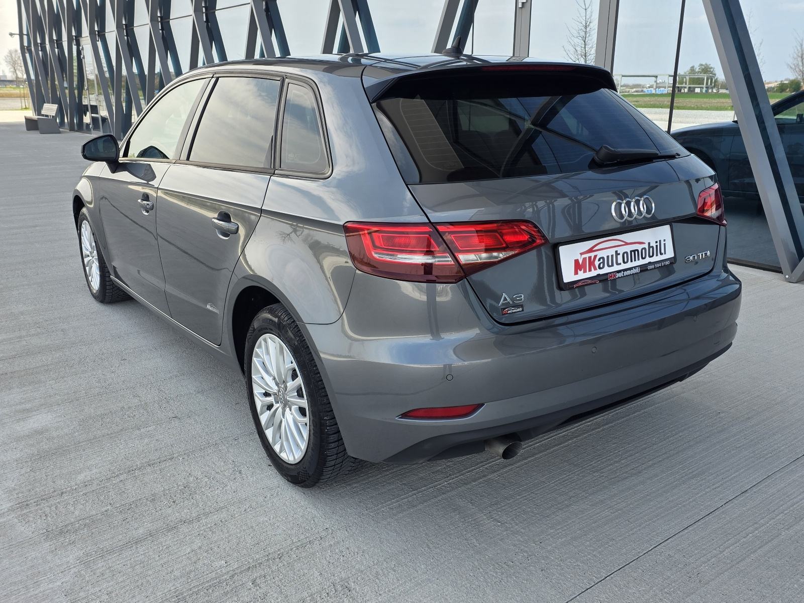 Audi A3 30 TDI S TRONIK,ALU,NAVI,GRIJANJE SJEDALA, fotografija 4