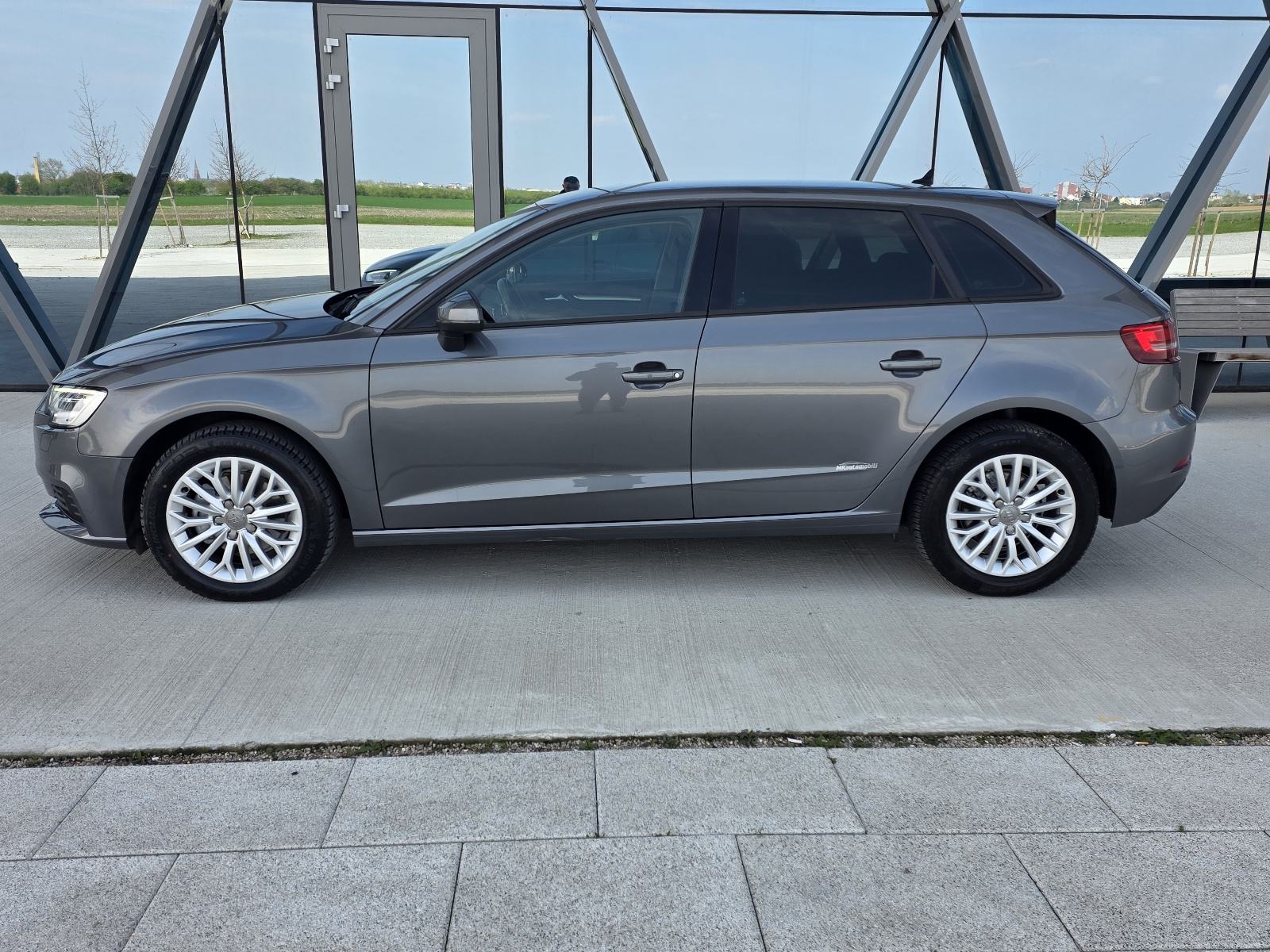 Audi A3 30 TDI S TRONIK,ALU,NAVI,GRIJANJE SJEDALA, fotografija 3