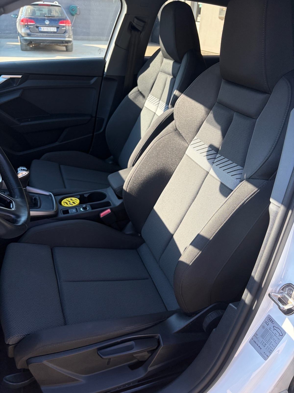Audi A3 30 TFSI 1,0 TFSI 28 255km Ostecen od leda LEASING, fotografija 13
