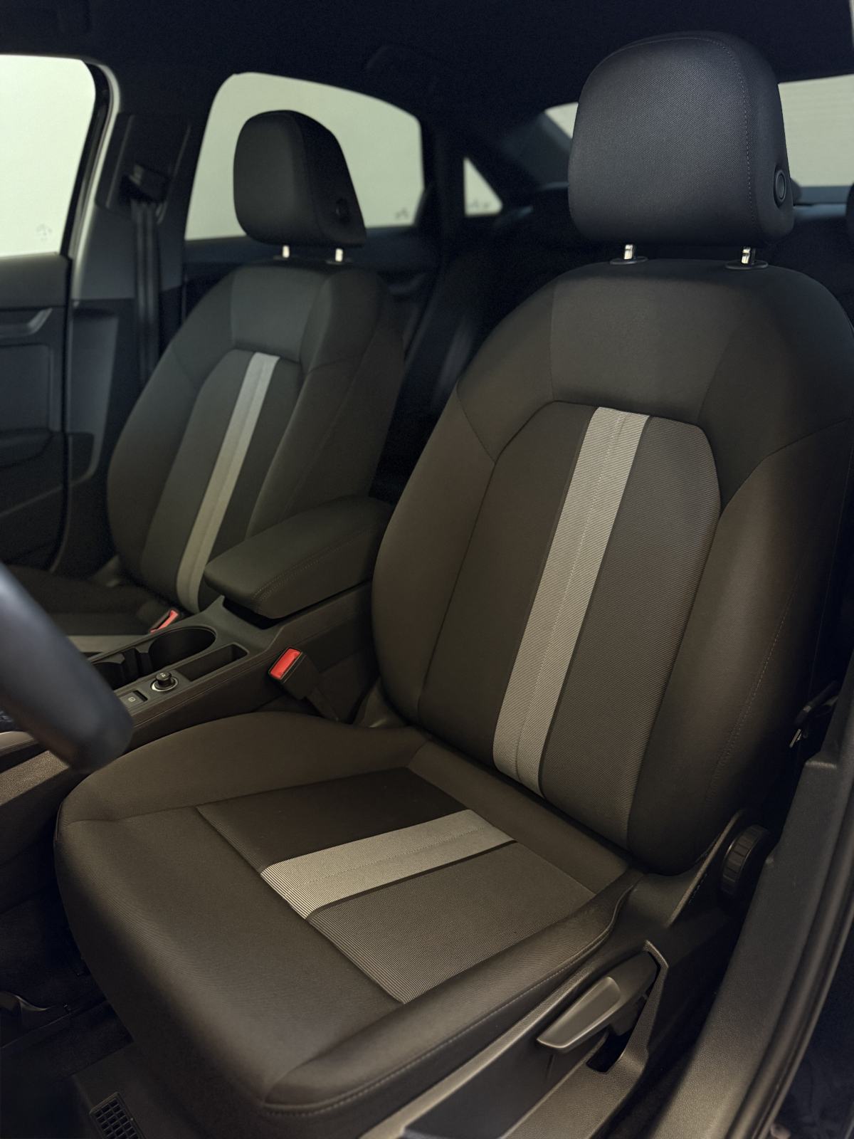 Audi A3 30 TFSI •VIRTUAL•ACC•LANE ASSIST•JAMSTVO 2GOD•LEASING 0%UČEŠĆA, fotografija 13