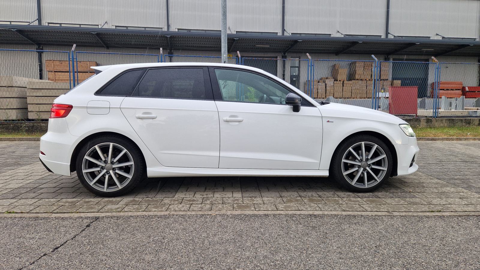 Audi A3 30 TFSI, S-line, Nije uvoz, Vlasnik., fotografija 8