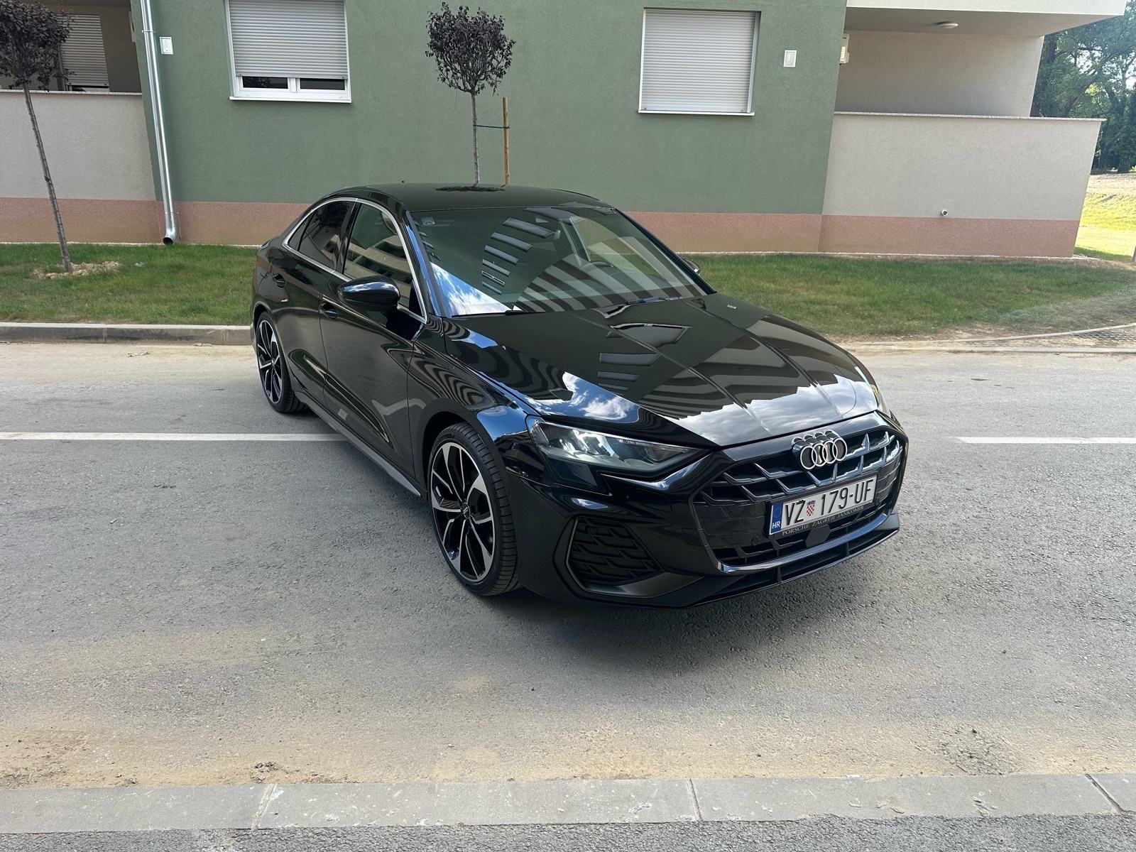 Audi A3 30 TFSI Sedan S-line S-tronic, Kamera, ACC, Koža, PDV, 19”alu, fotografija 3
