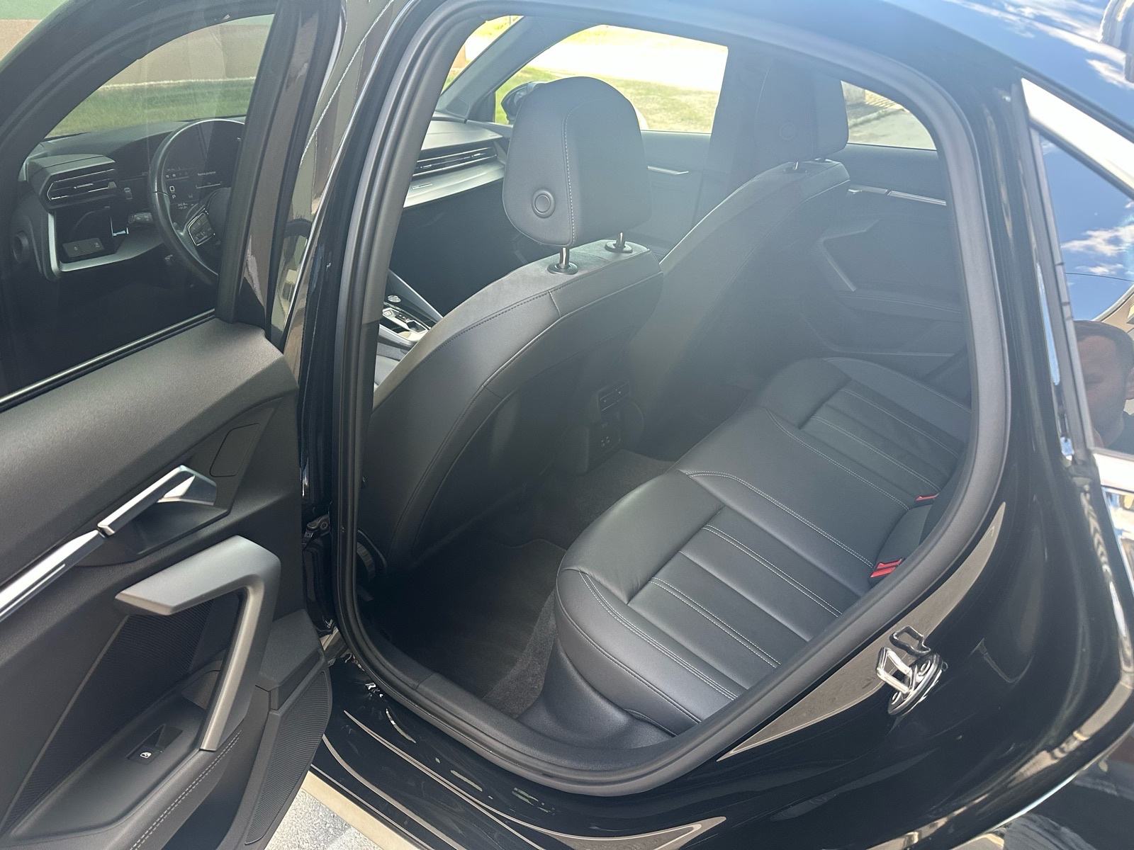 Audi A3 30 TFSI Sedan S-line S-tronic, Kamera, ACC, Koža, PDV, 19”alu, fotografija 12