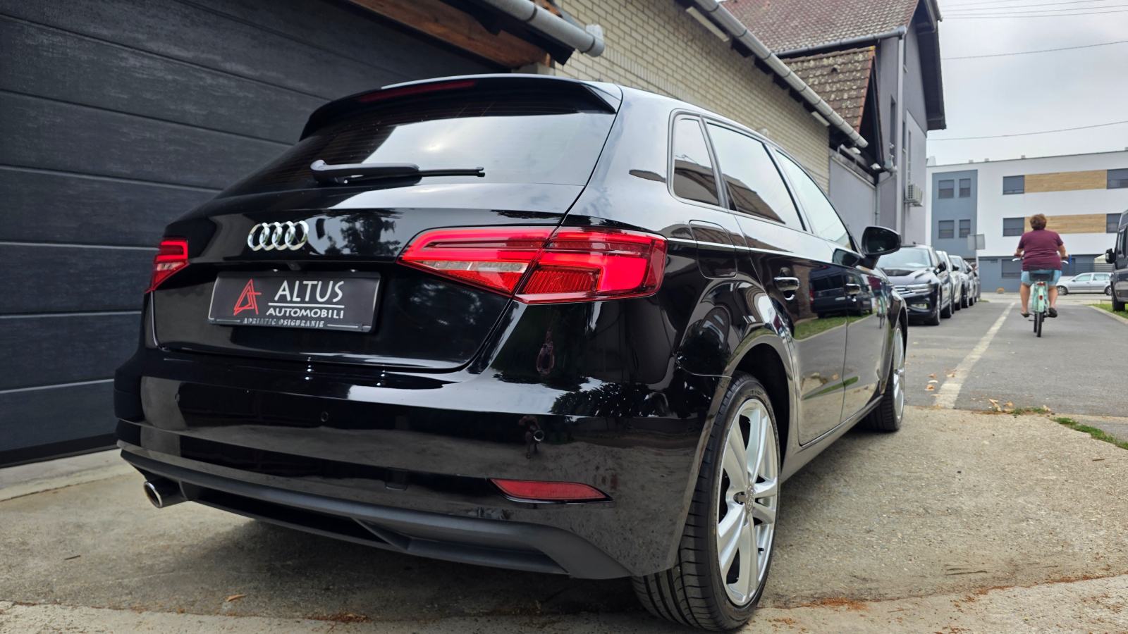 Audi A3 30TDI Sportback | 1.6tdi | S Tronic | FULL LED | matrix, fotografija 8