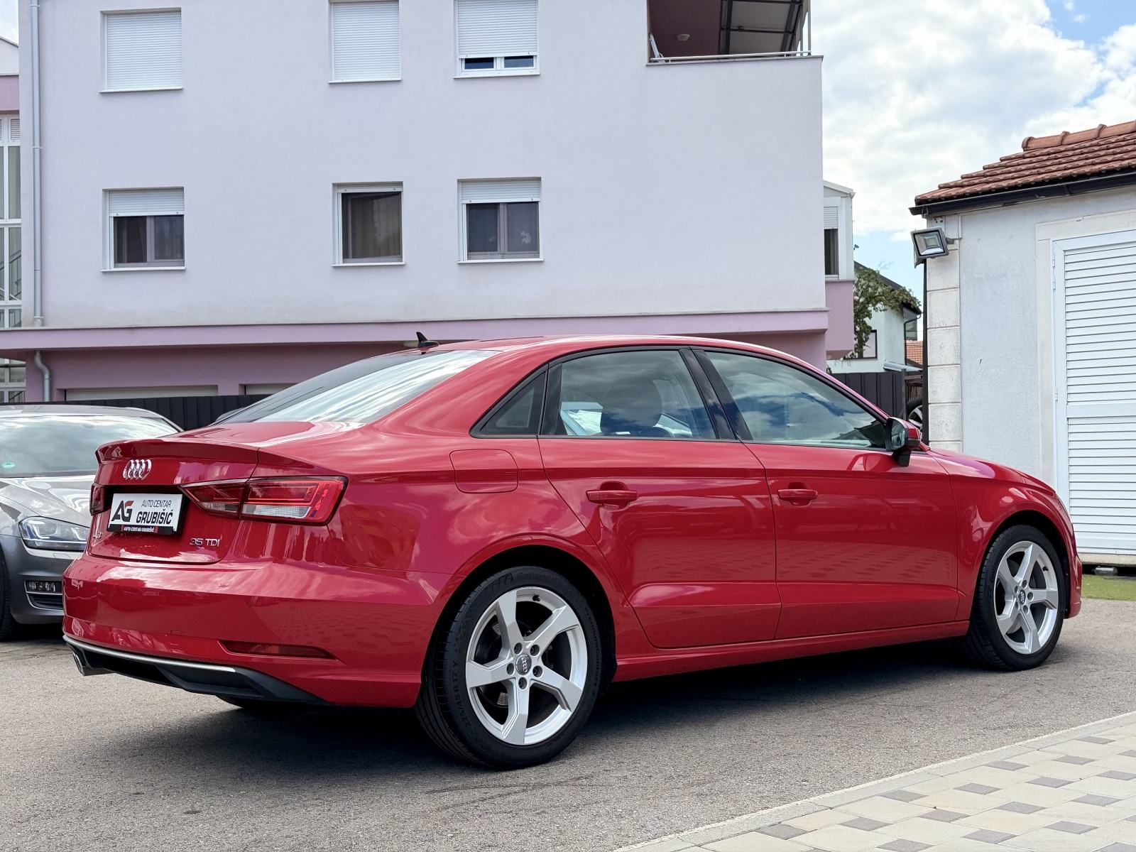 Audi A3 35 TDI Sport Limousine *Automatik* *Top oprema* *Jamstvo*, fotografija 10
