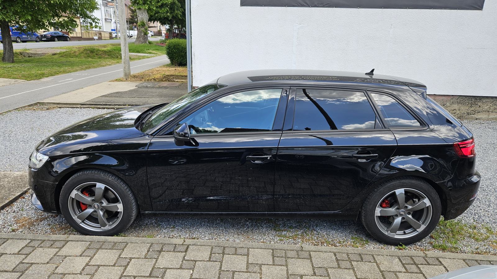 Audi A3 35 TDI AUTOMATIK●SPORTBACK●MATRIX FULL LED●VIRTUAL●NAVI, pogled izvana - slika 4