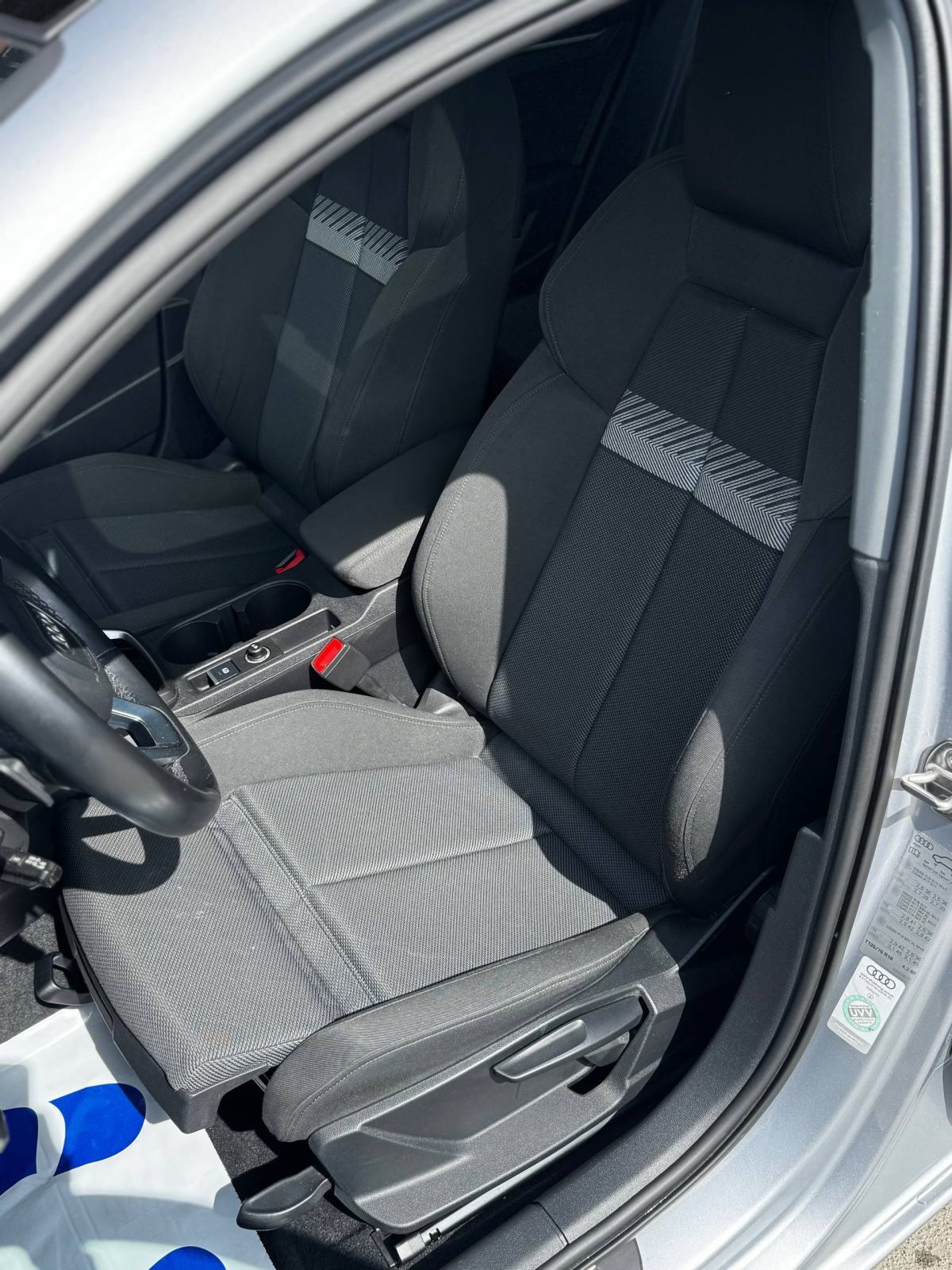 Audi A3 35 TDI DSG *MATRIX*VIRTUAL*PANO*NAVI*GRIJANJE SJEDALA*, fotografija 9