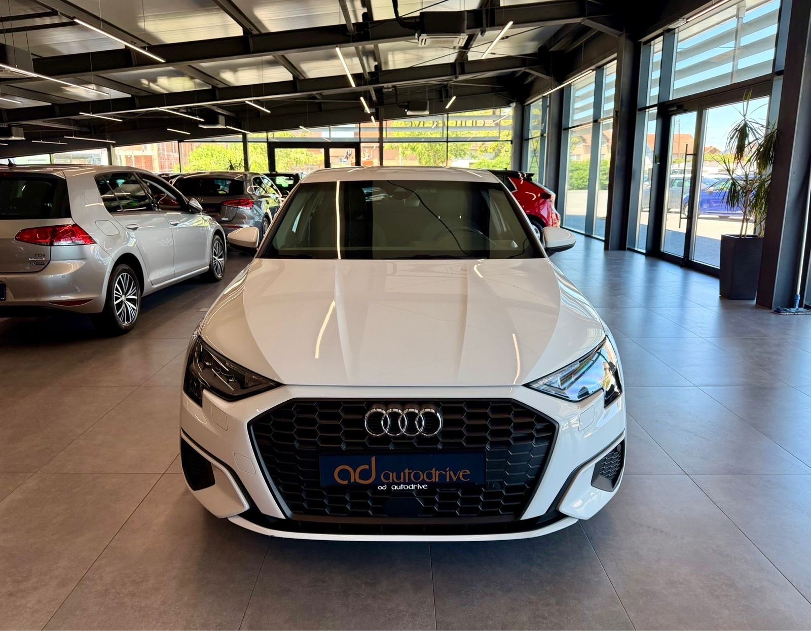 Audi A3 35 TDI Limuzina S-Tronic NAVI • VIRTUAL • ALU16" • LEASING, fotografija 3