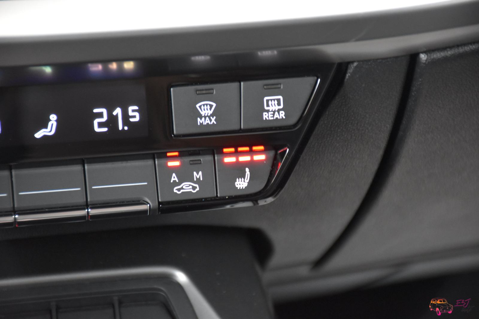 Audi A3 35 TDI S-LINE VIRTUAL USNJE ACC ALU-19 ASSIST, fotografija 13