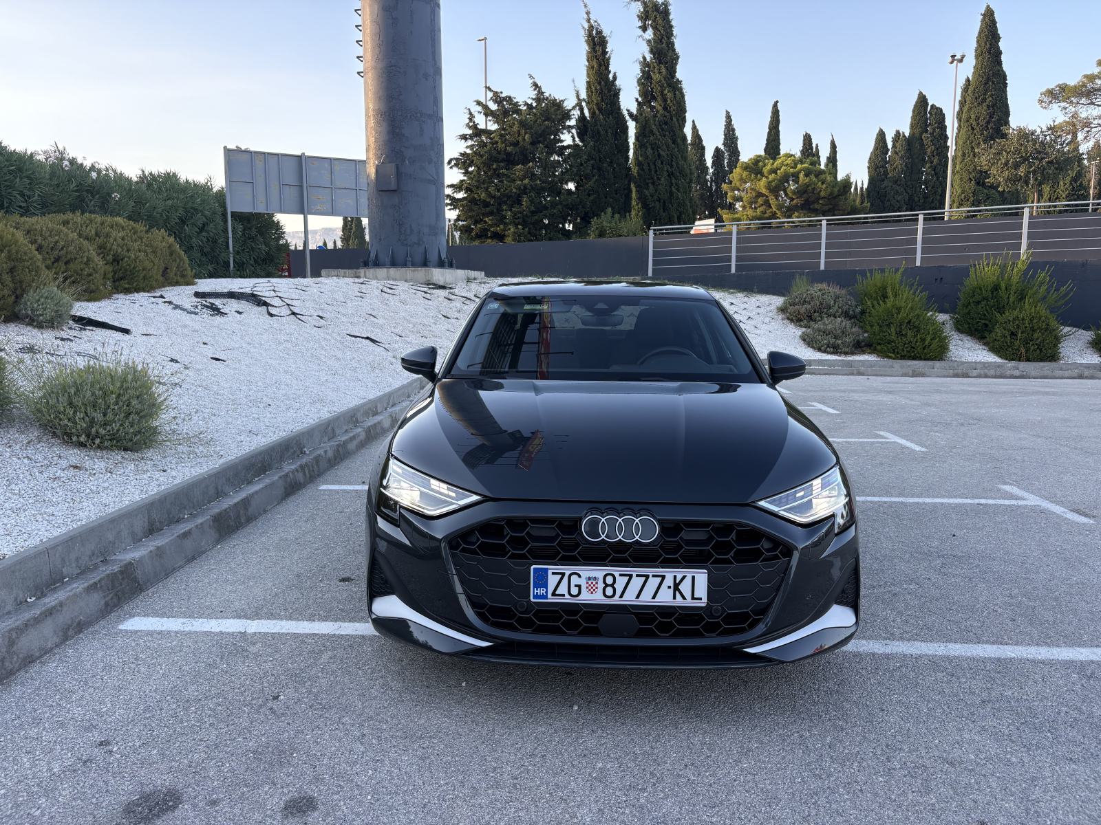 Audi A3 Limousine 35TDI S tr Advanced +,1. vlasnica, kao nov reg. 6/27, fotografija 2