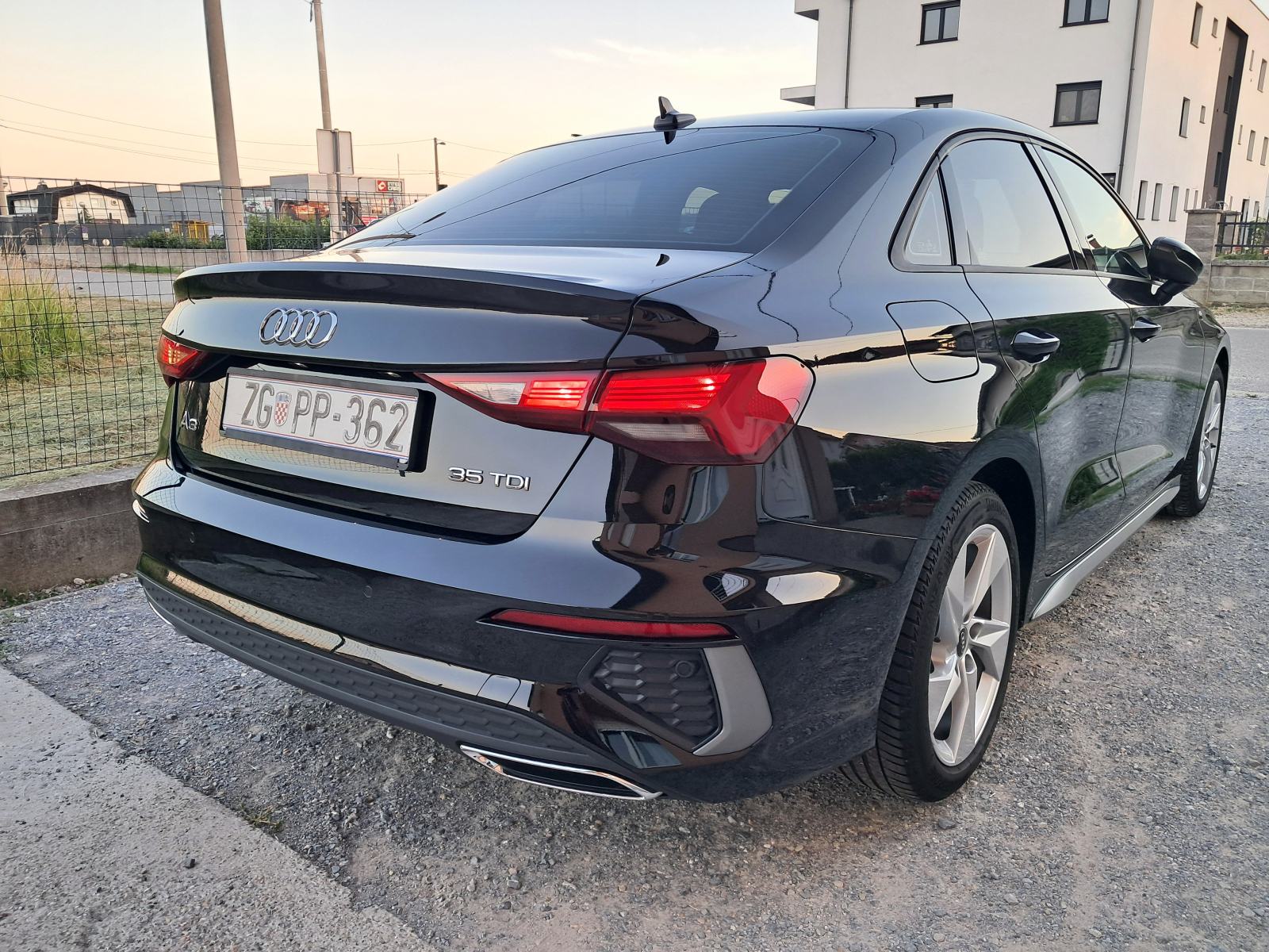 Audi A3 35 TDI*S-TRONIC**S-LINE**LIMUZINA*, fotografija 6