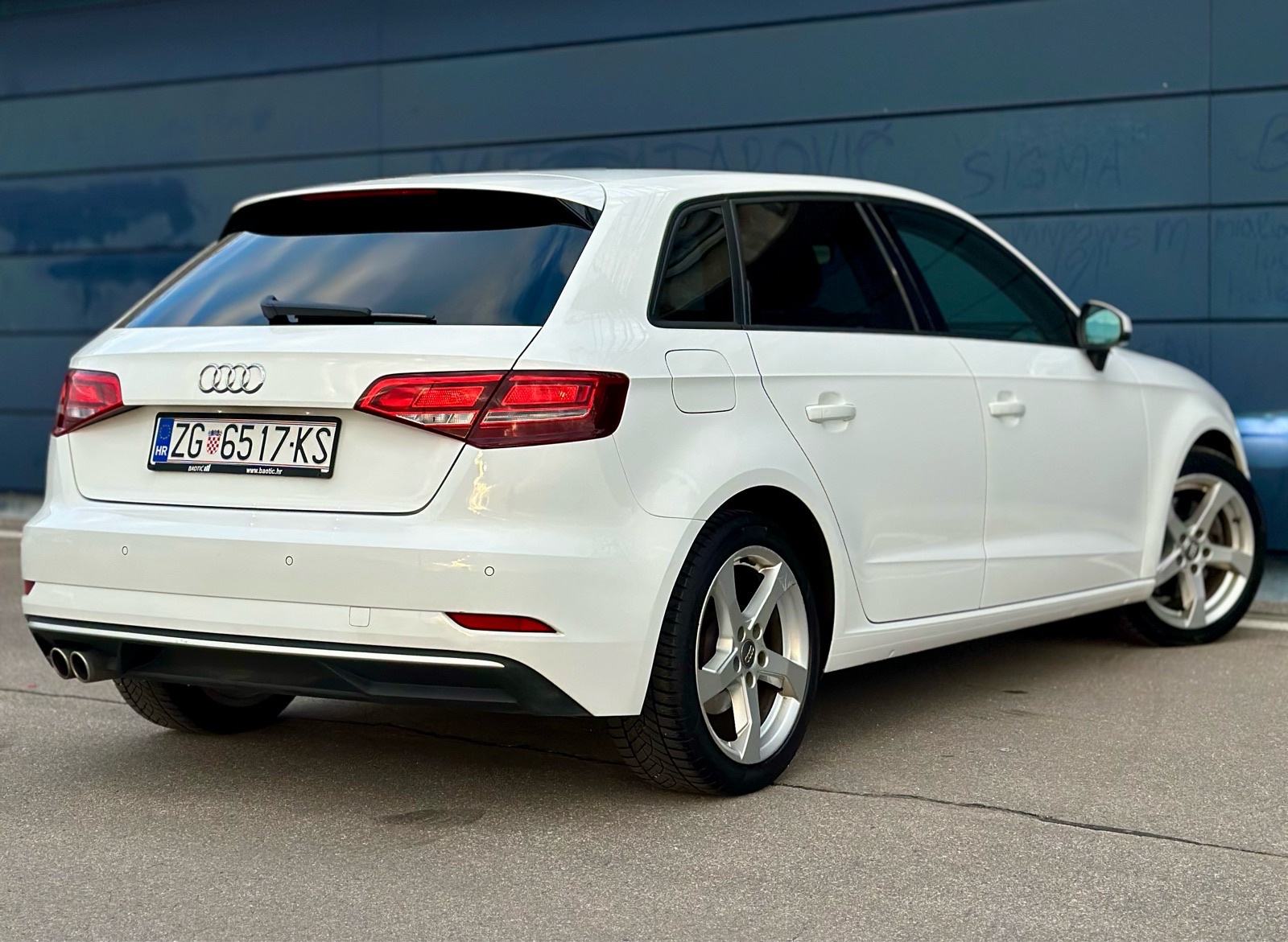 Audi A3 35 TDI S TRONIC SPORT NOVI ZUPČASTI, fotografija 3
