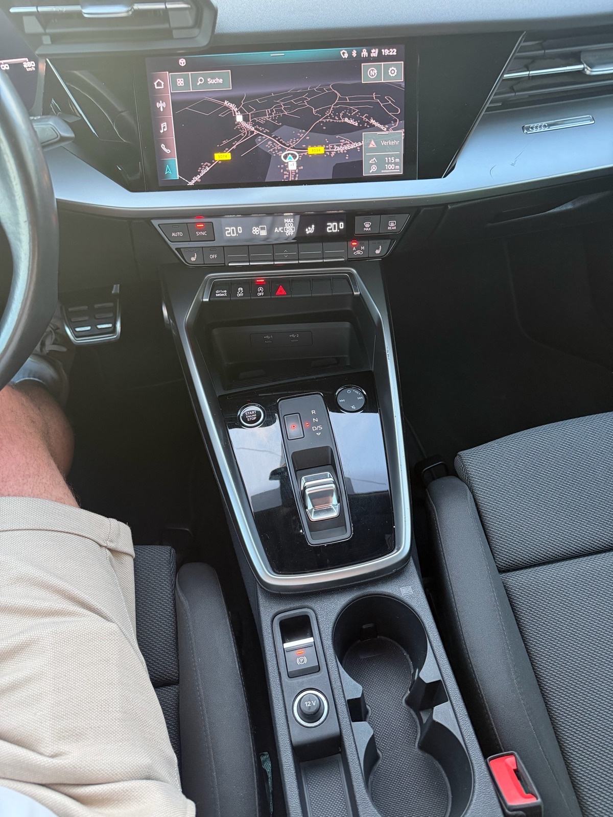 Audi A3 35 TFSI 2021.God automatik, fotografija 2