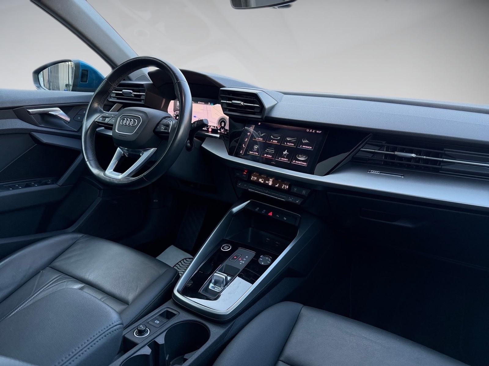 Audi A3 35 TFSI Automatik Panorama Full led Virtual U sustavu PDV-a, fotografija 17