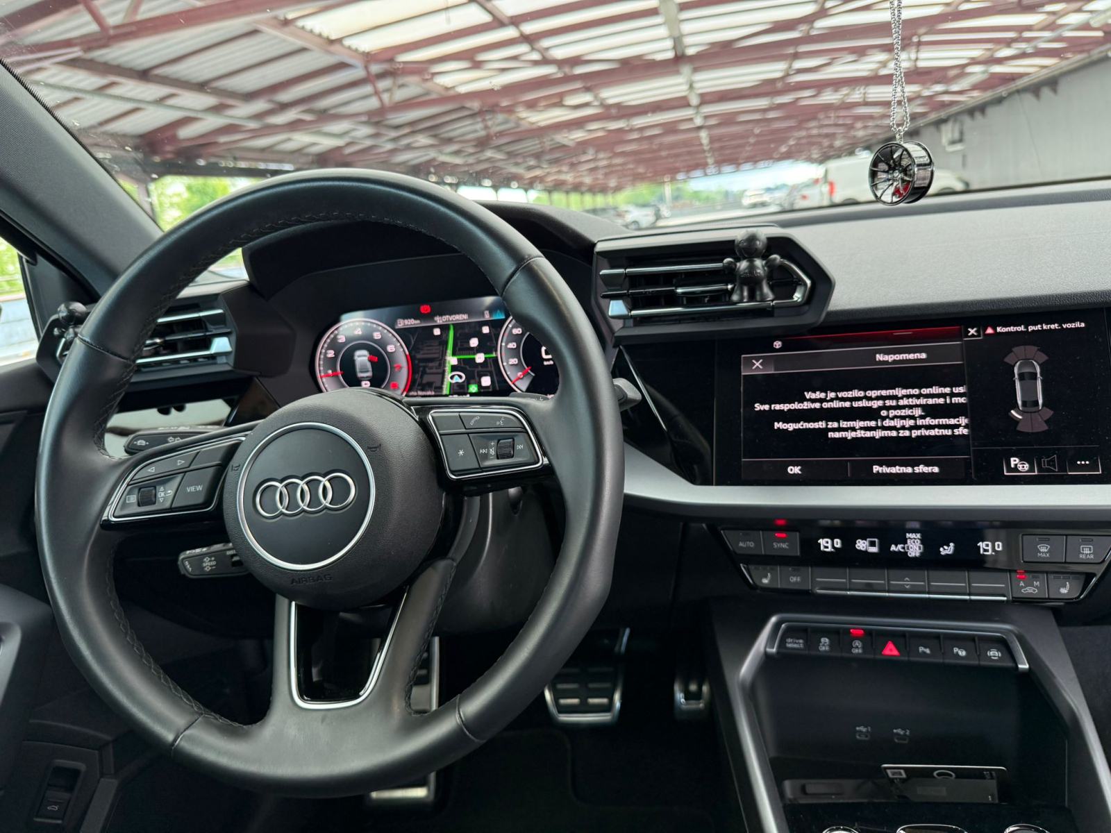 Audi A3 35 TFSI S-Line ,NOVI MODEL, fotografija 10