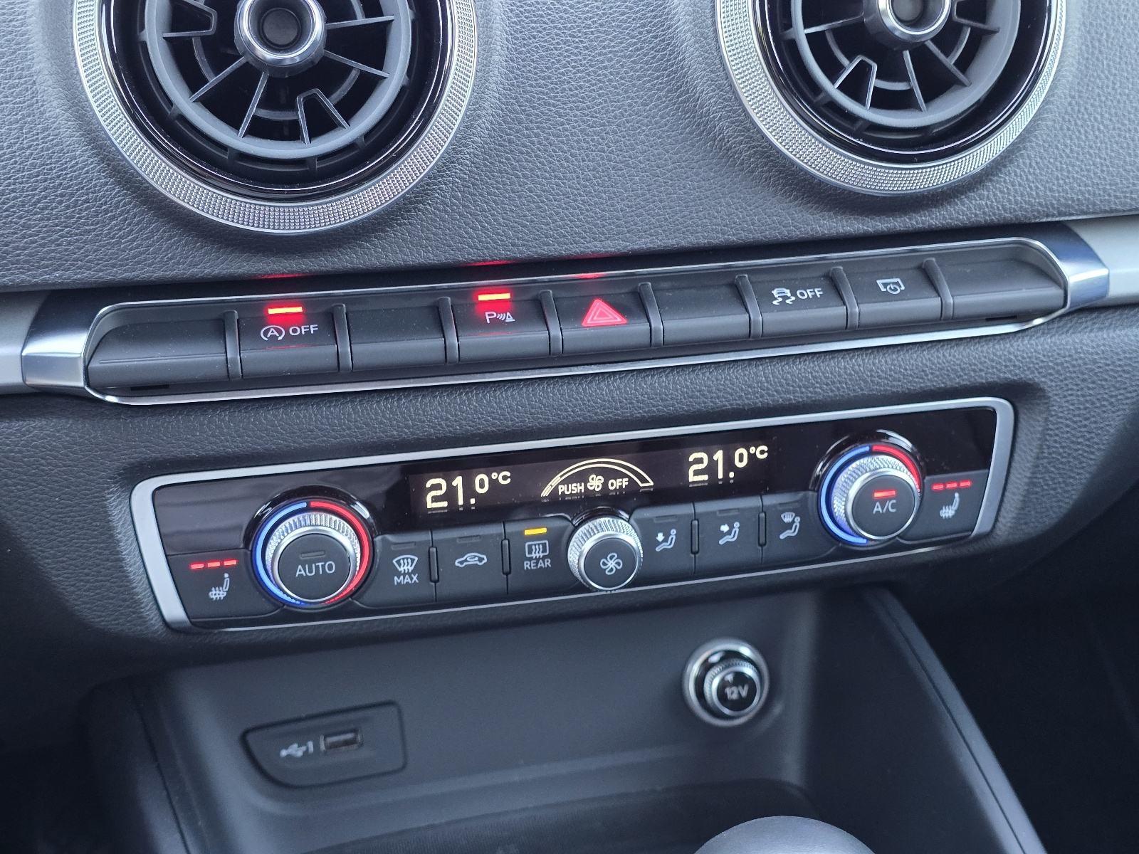 AUDI A3 35TDI, S-LINE, S-TRONIC, KOŽA, LED, VIRTUAL, ALU17, fotografija 18