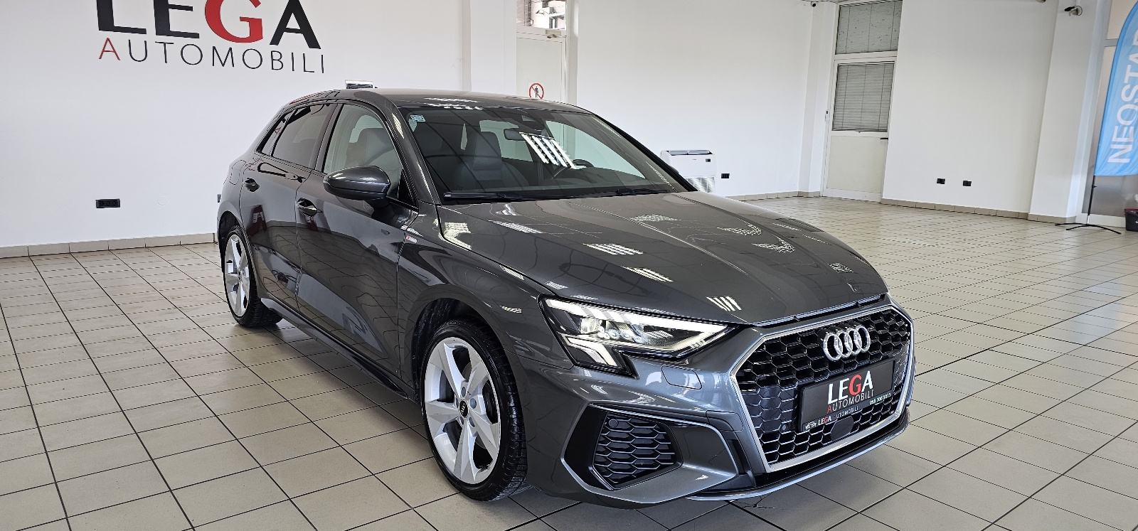 Audi A3 40 TFSI-e. S-LINE BLACK 204ks, fotografija 2