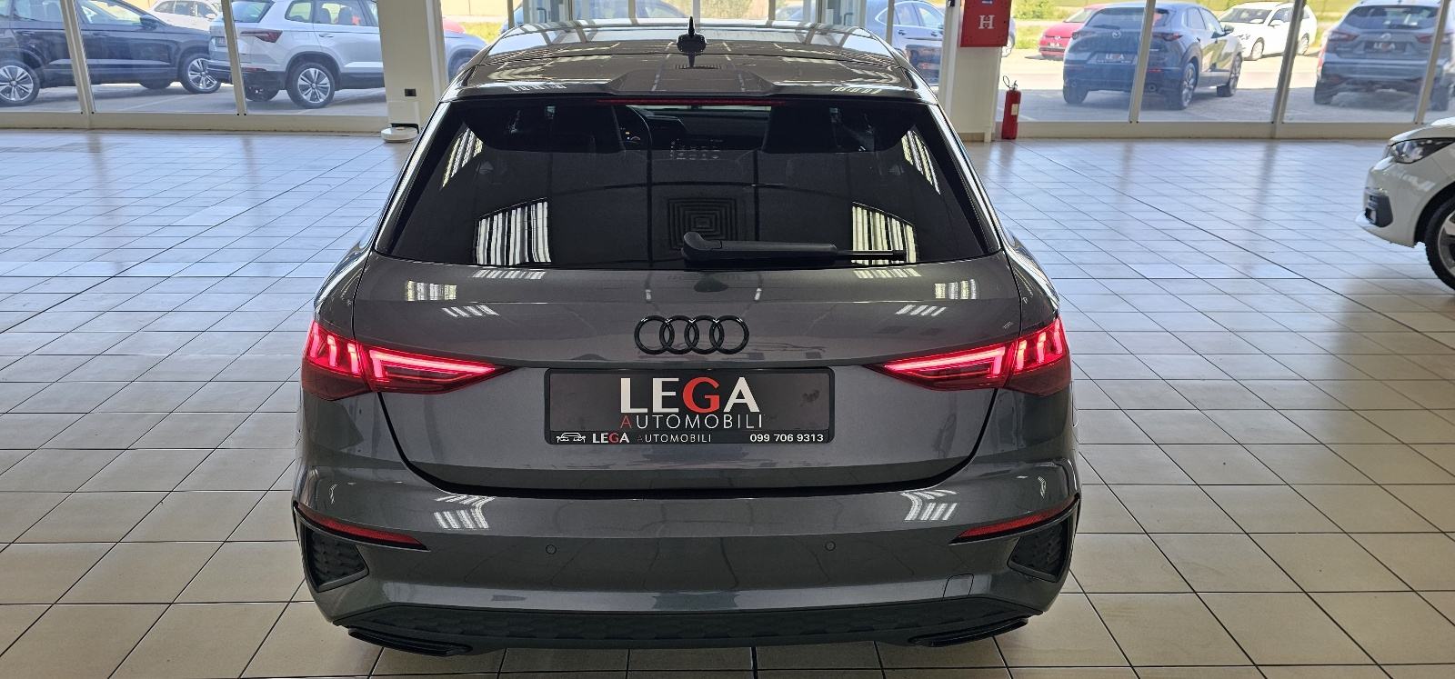 Audi A3 40 TFSI-e. S-LINE BLACK 204ks, fotografija 6