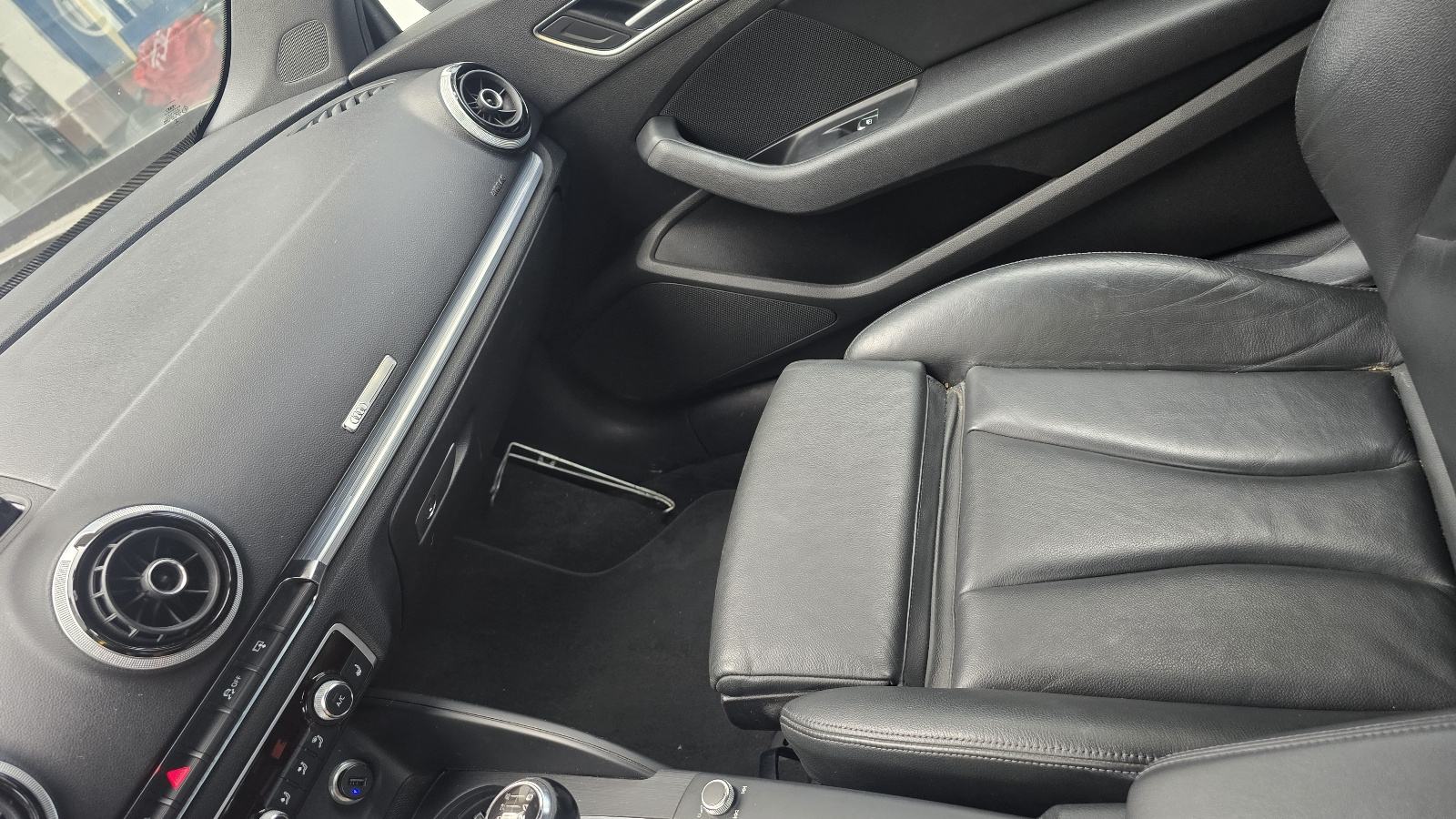Audi A3. S LINE 1,6 TDI KARTICE -ZAMJENA, fotografija 15