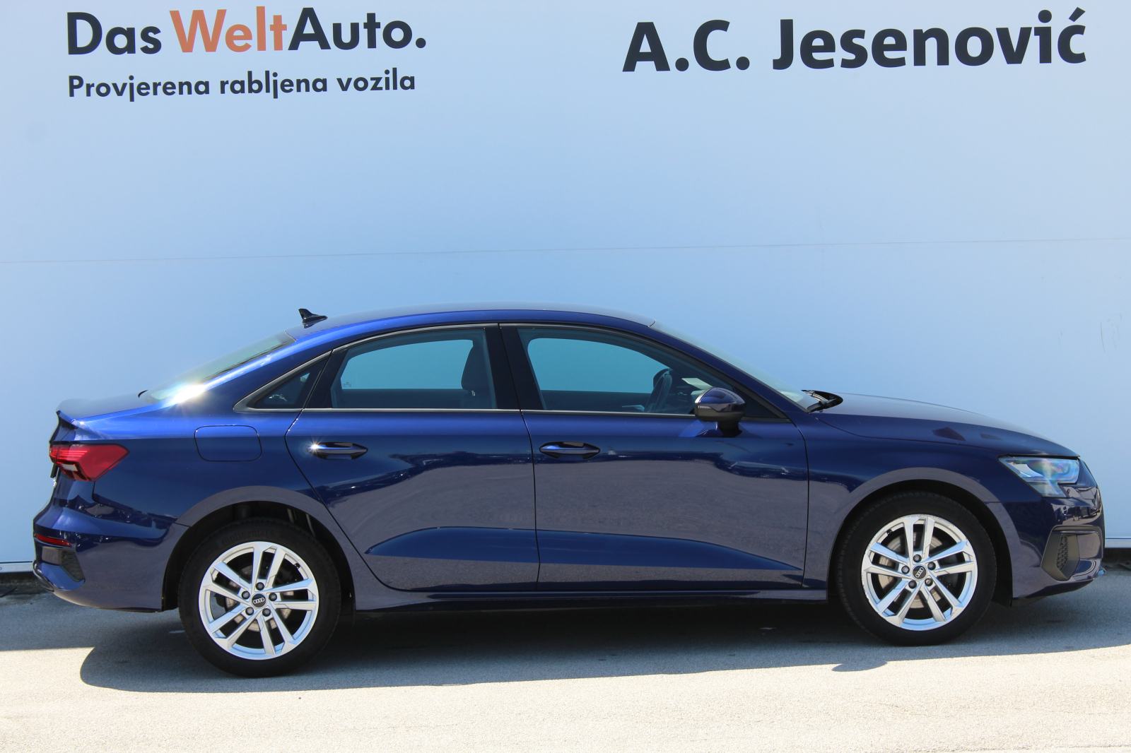 Audi A3 Limousine 30TFSI S tr-LEASING BEZ UČEŠĆA!, fotografija 4