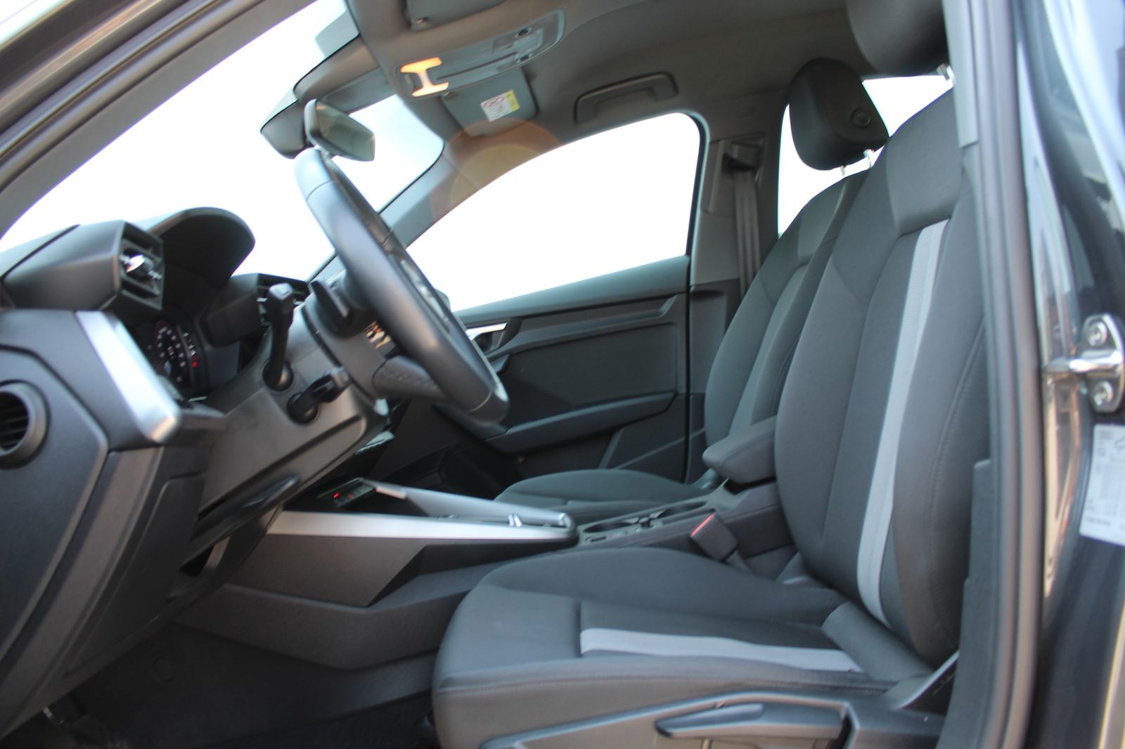 Audi A3 Limousine 30TFSI S tr, fotografija 6